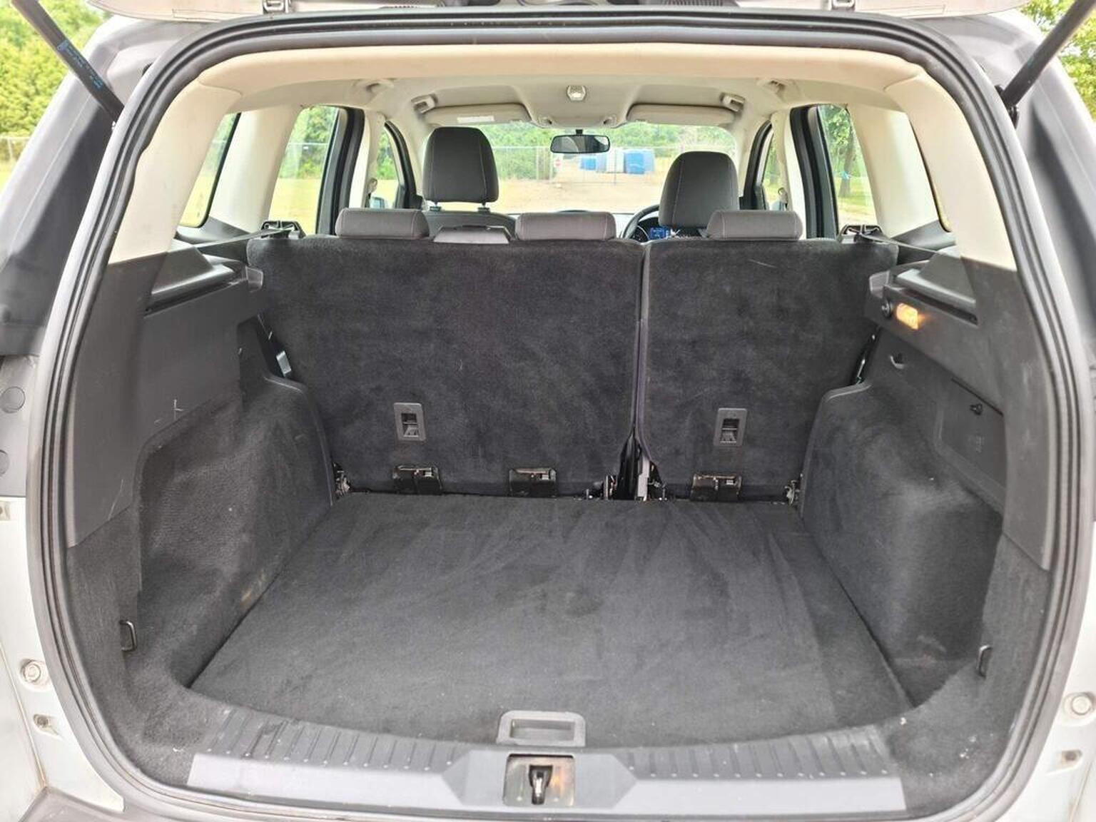 2015 Ford Kuga image 40