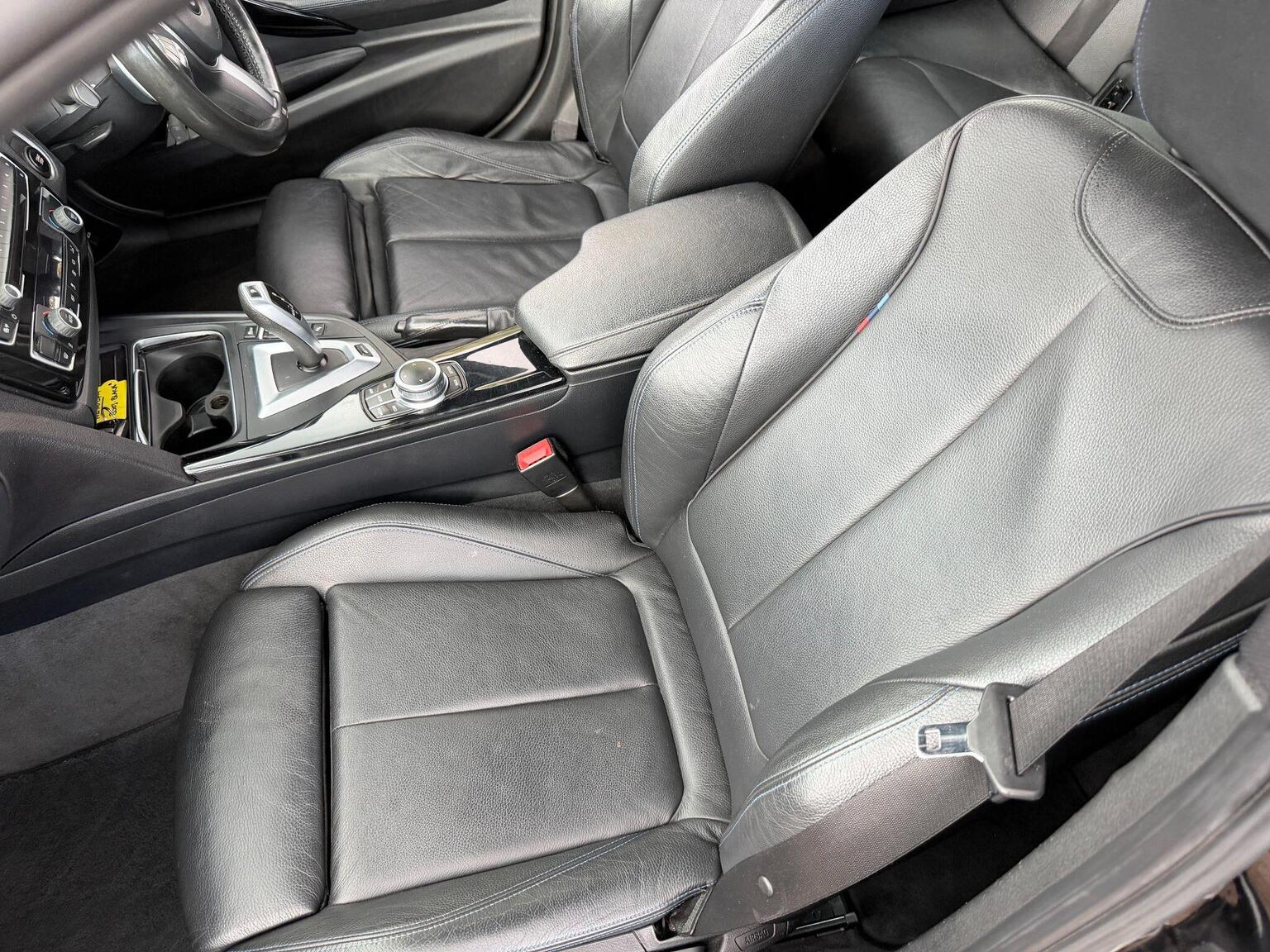 2018 BMW 3 Series image 29