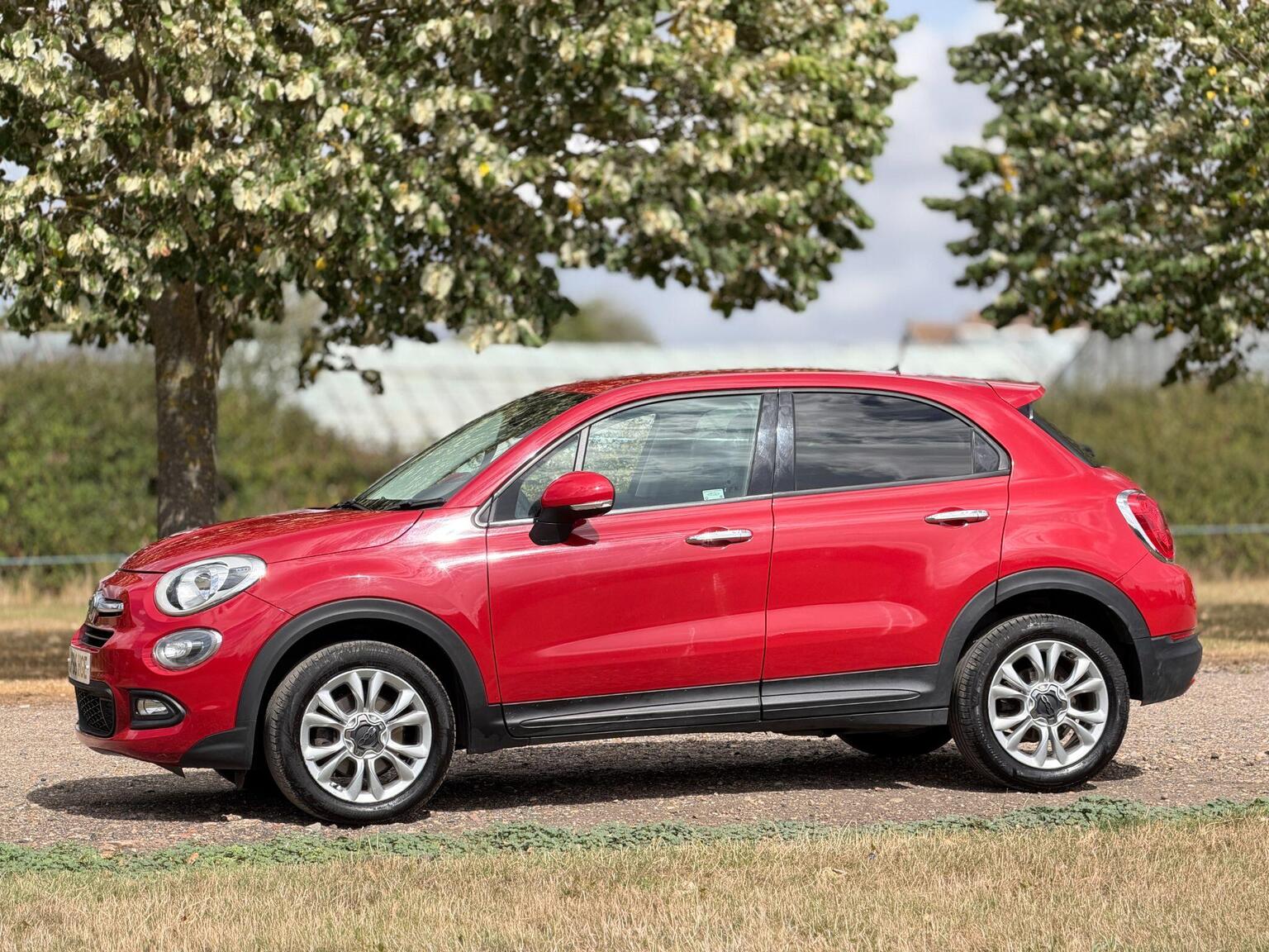 2016 Fiat 500X image 13
