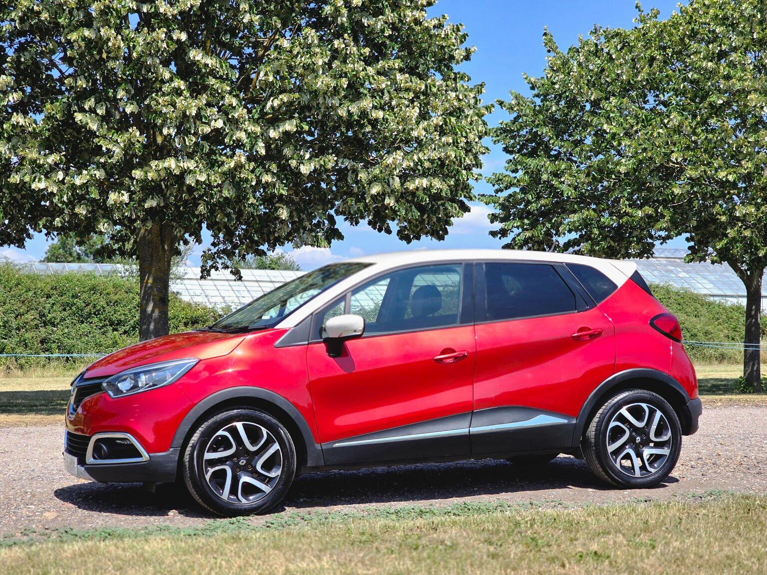 2015 Renault Captur image 18