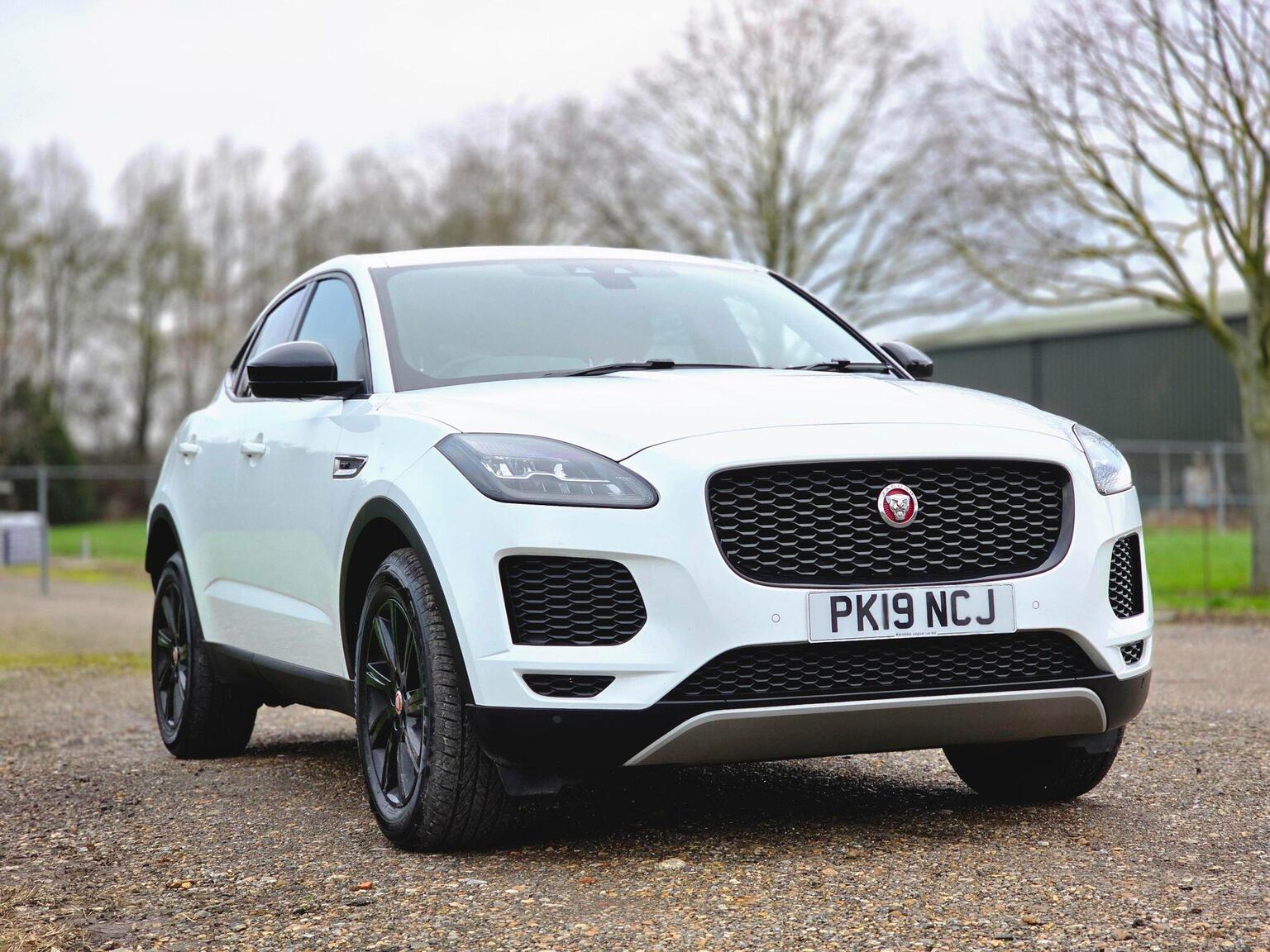 2019 Jaguar E-PACE image 20