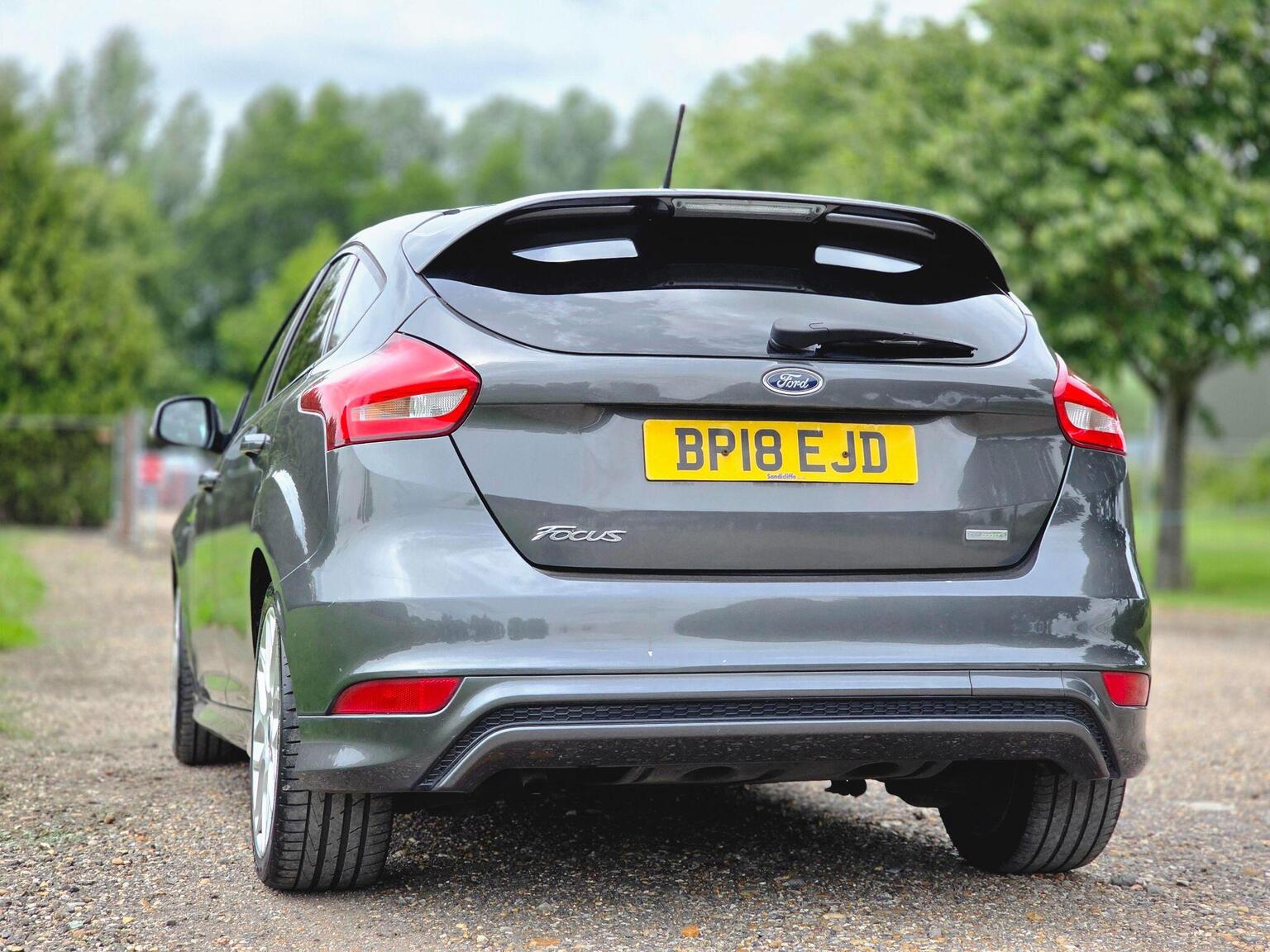 2018 Ford Focus image 9