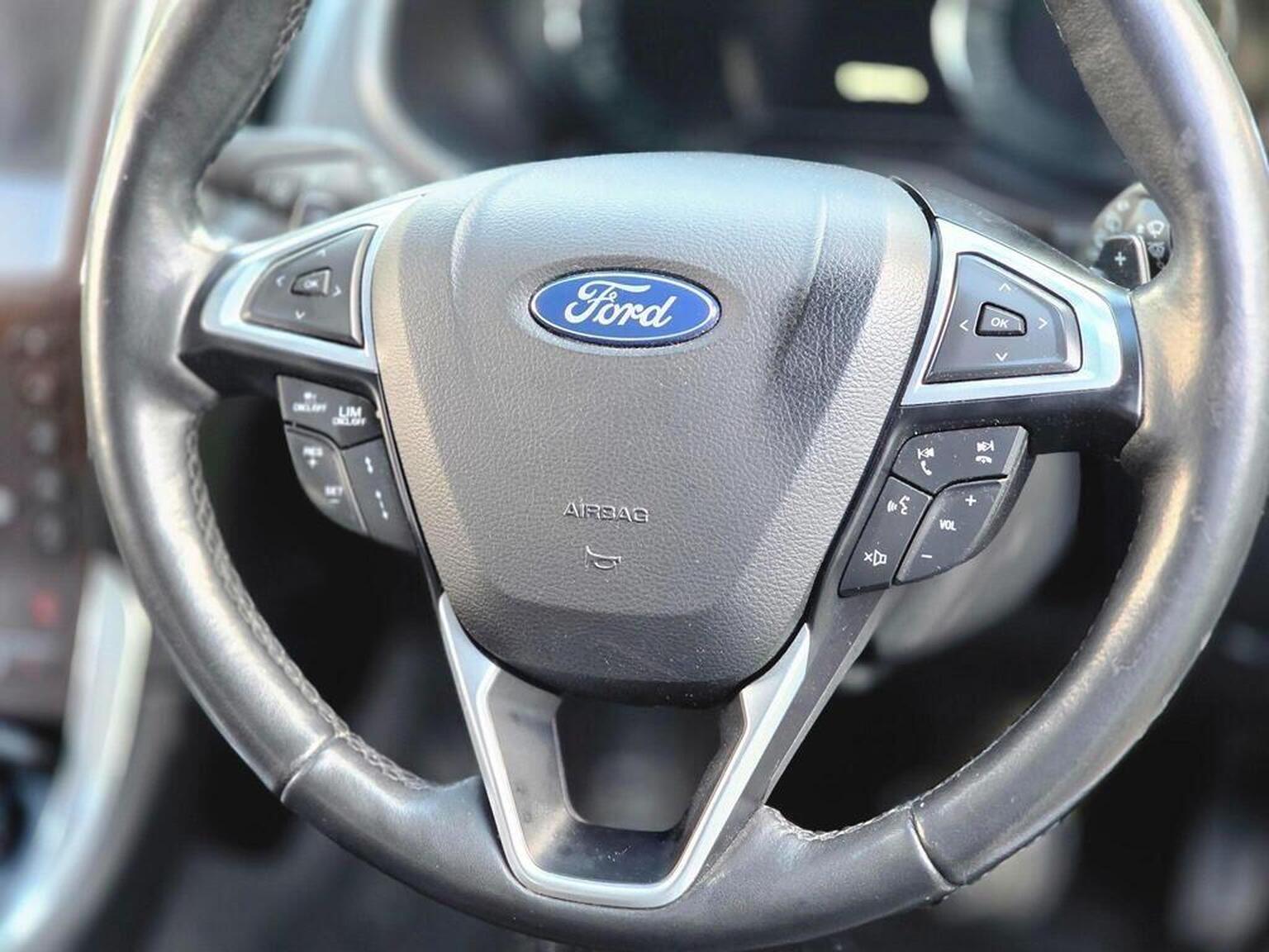 2021 Ford Galaxy image 50