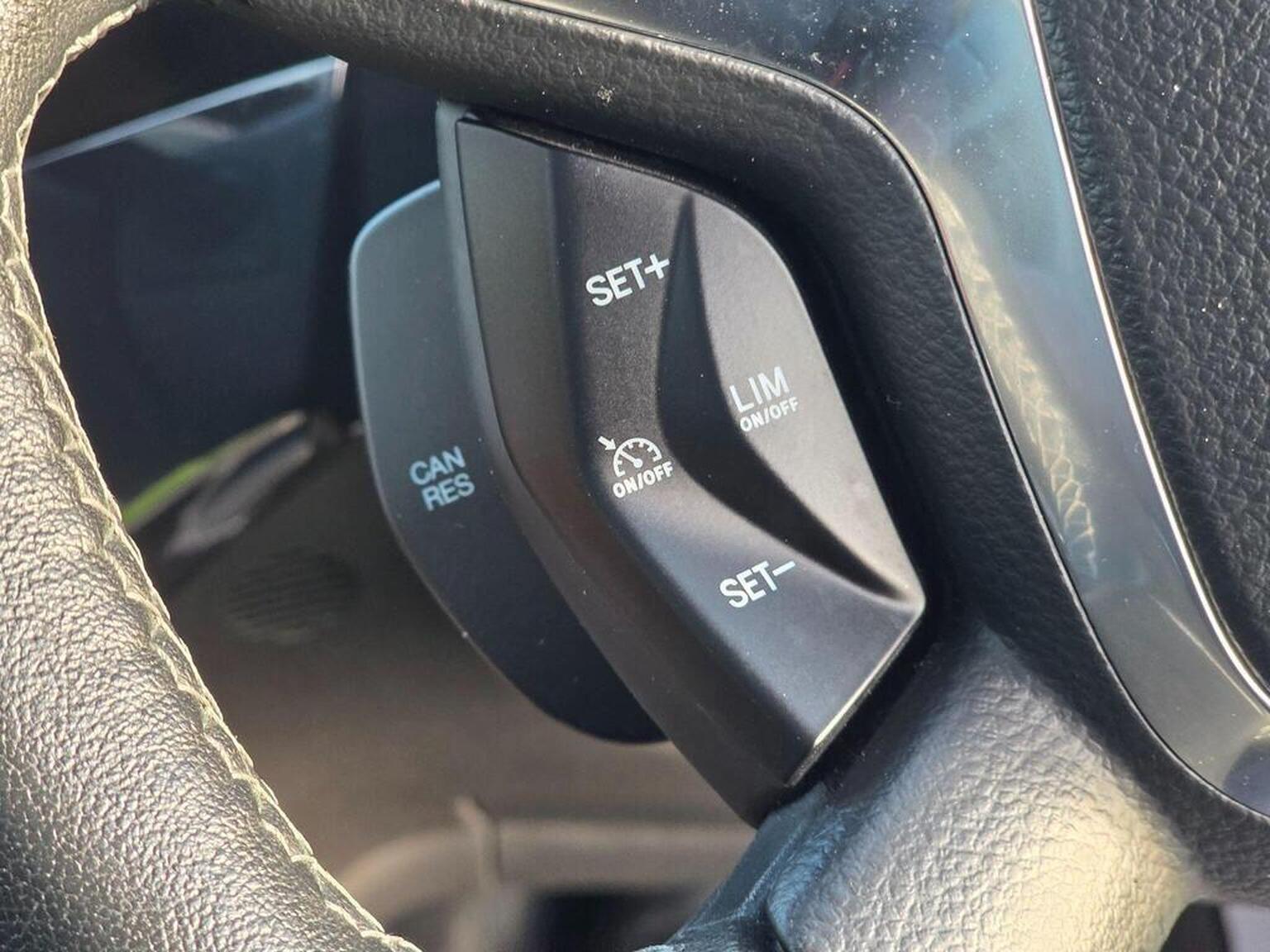 2014 Ford Kuga image 36