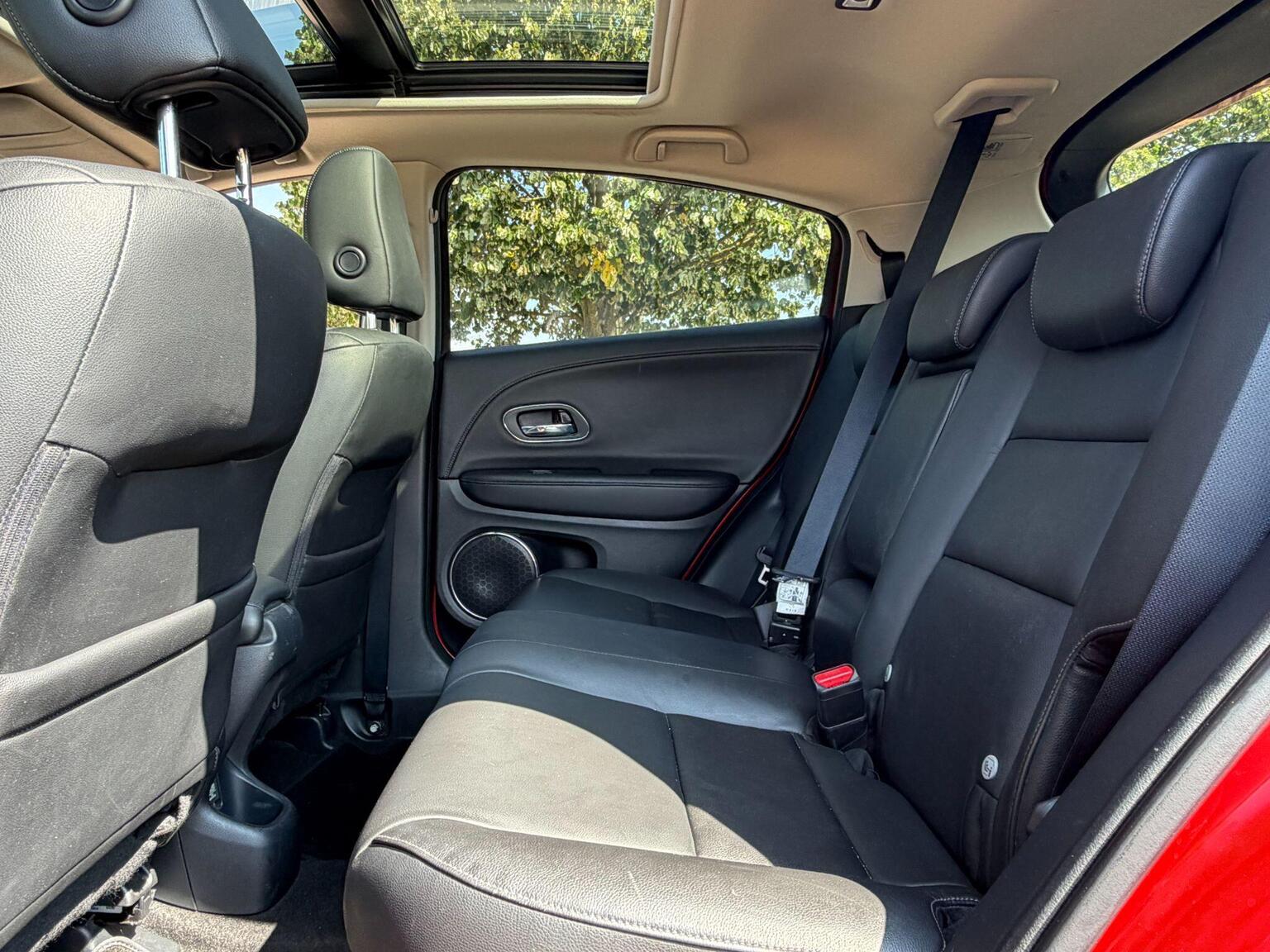 2016 Honda HR-V image 27