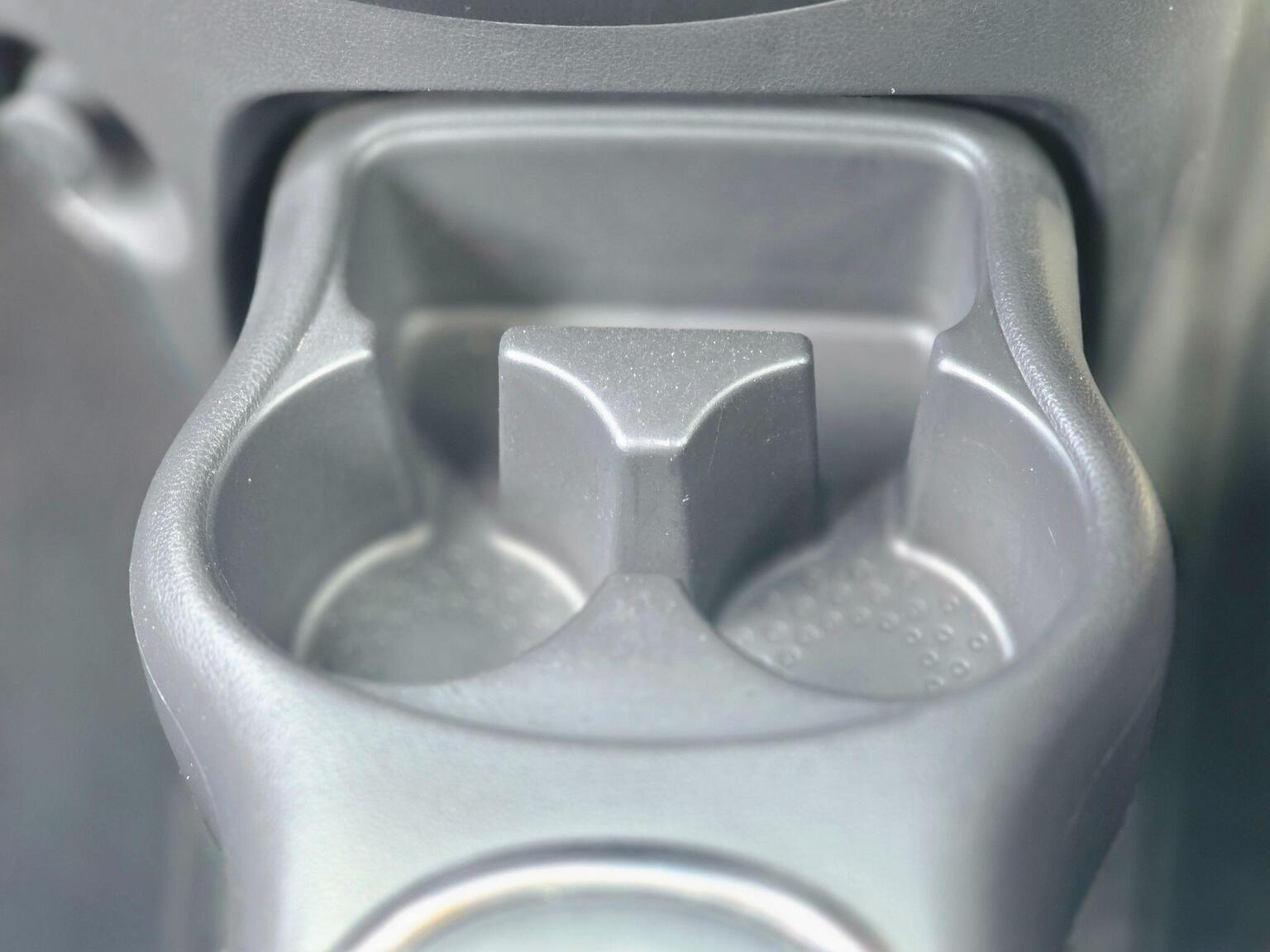 2013 Nissan Micra image 39