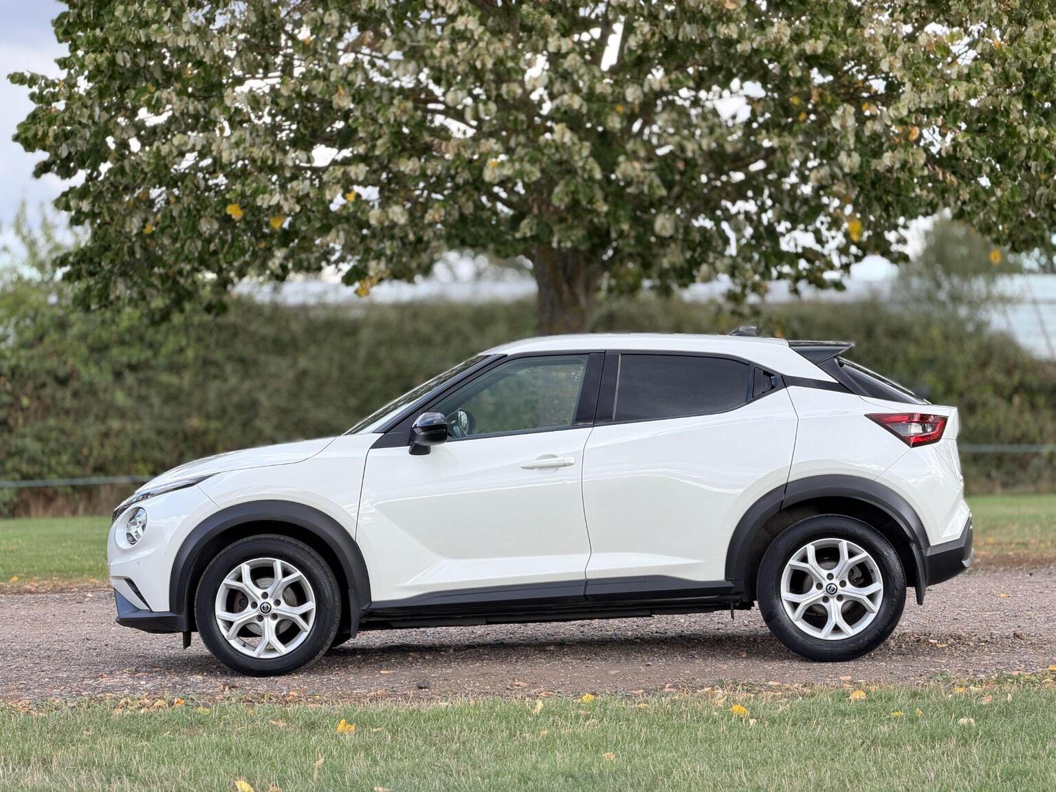 2020 Nissan Juke image 13