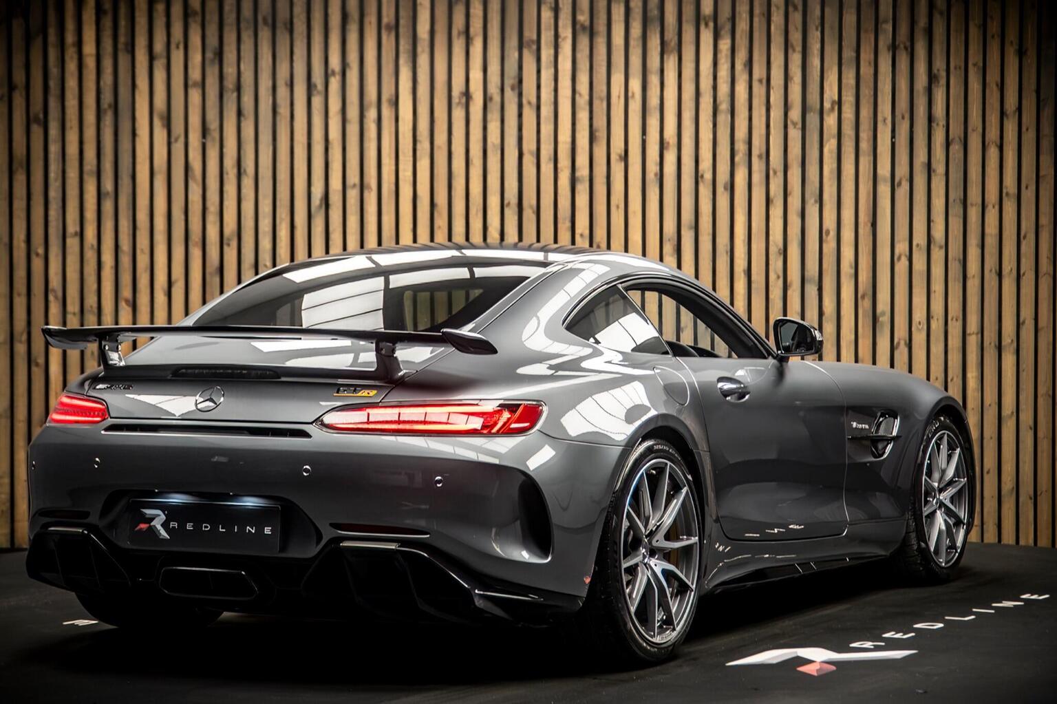 2019 Mercedes-Benz AMG GT V8 BiTurbo R SpdS DCT — photograph 4