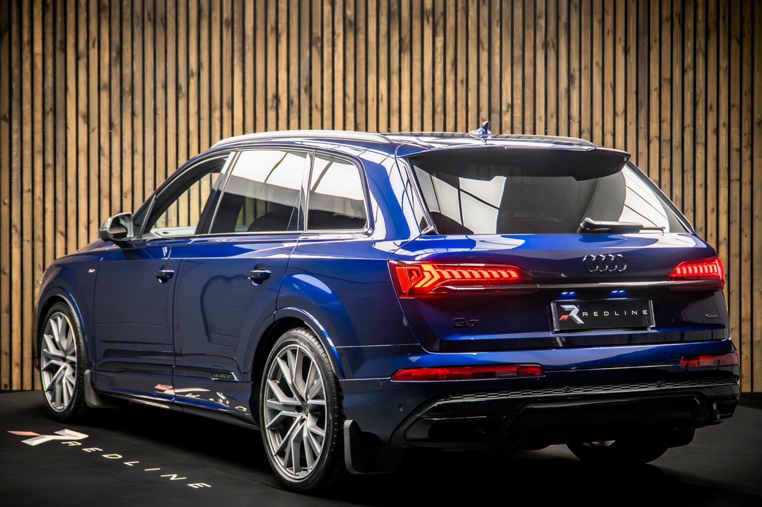 2024 Audi Q7 V6 55 Vorsprung Tiptronic quattro — photograph 3