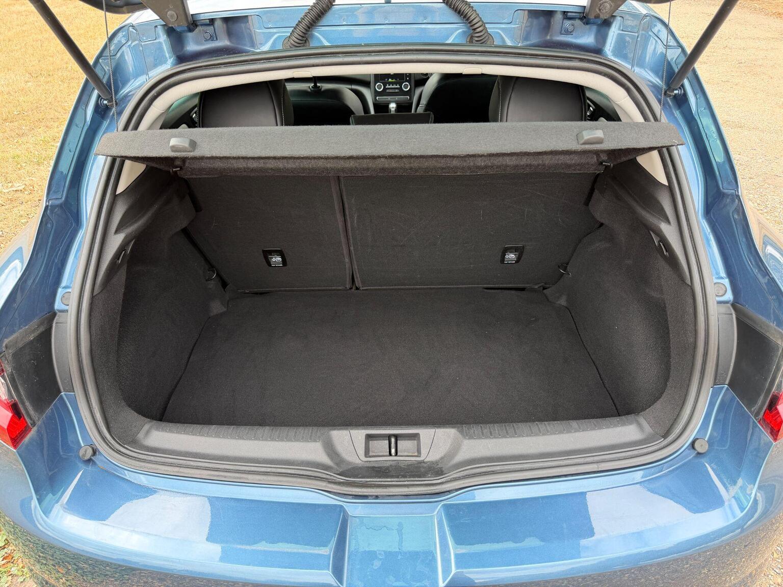 2017 Renault Megane image 48