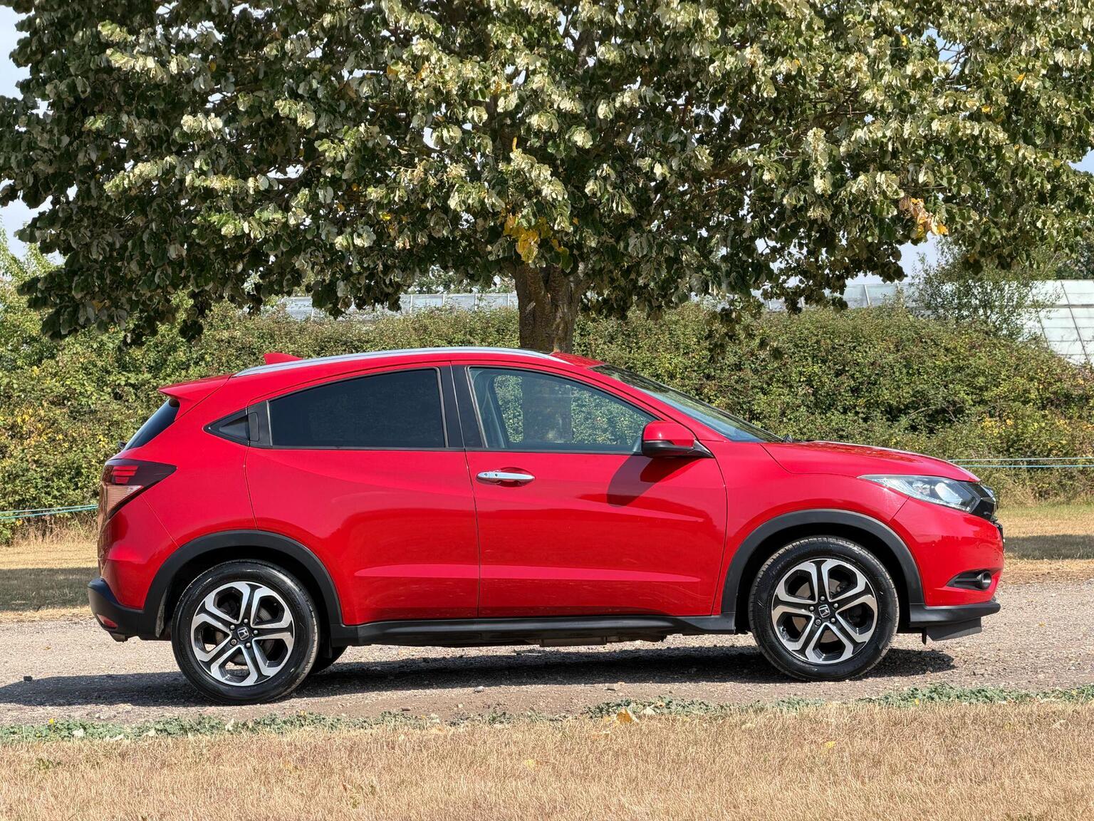 2016 Honda HR-V image 3