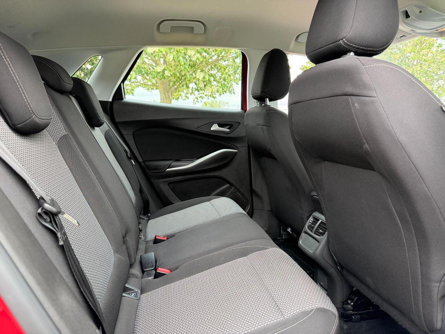 2020 Vauxhall Grandland X image 23