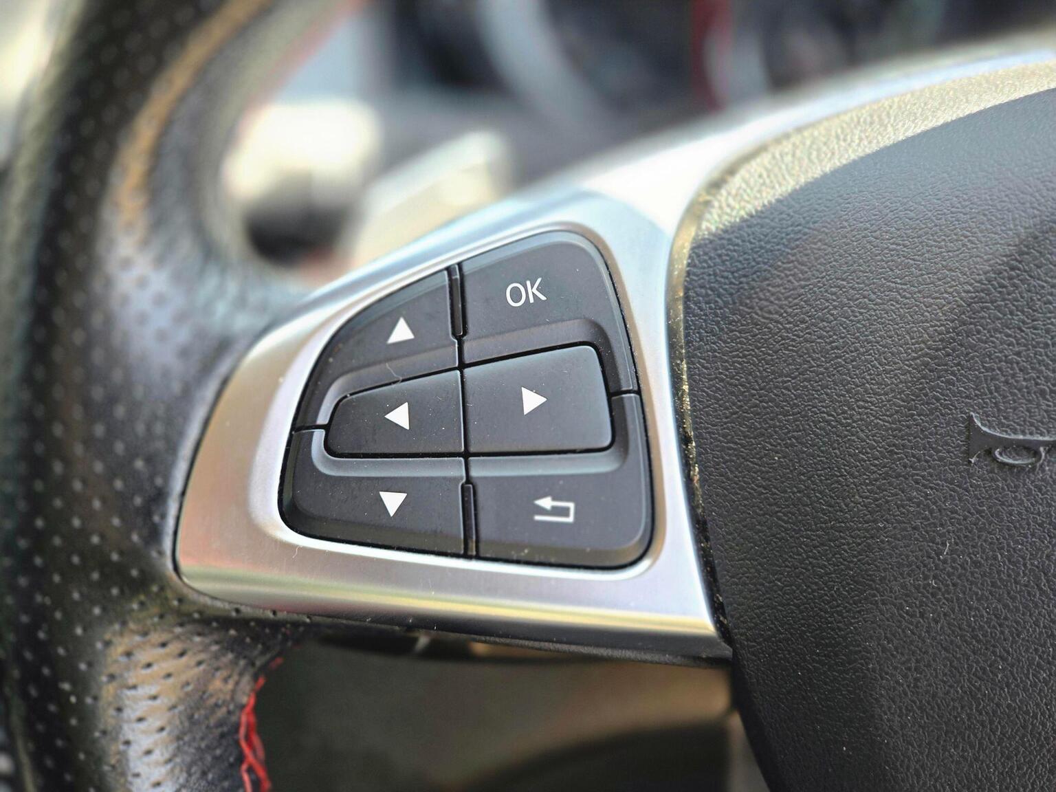 2018 Mercedes-Benz CLA image 41