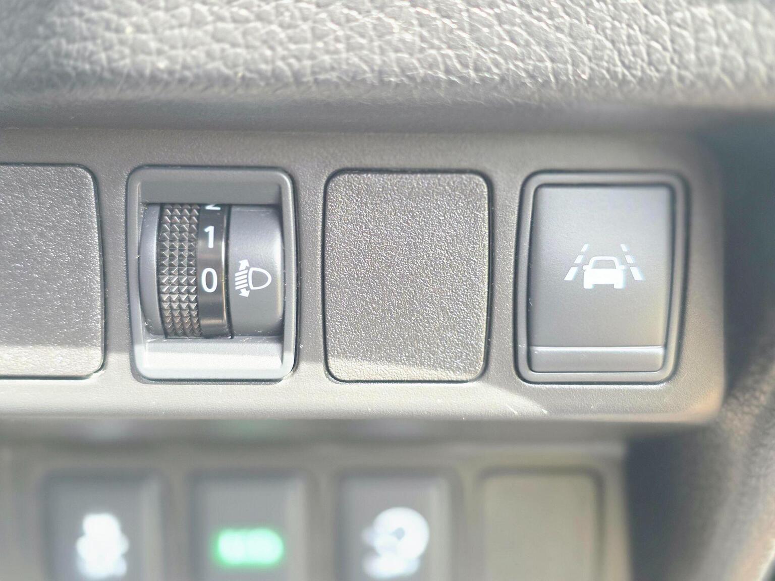 2016 Nissan Qashqai image 35