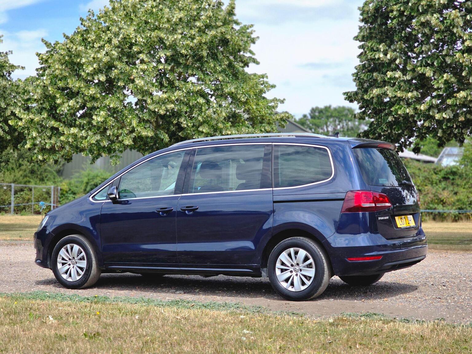 2017 Volkswagen Sharan image 15