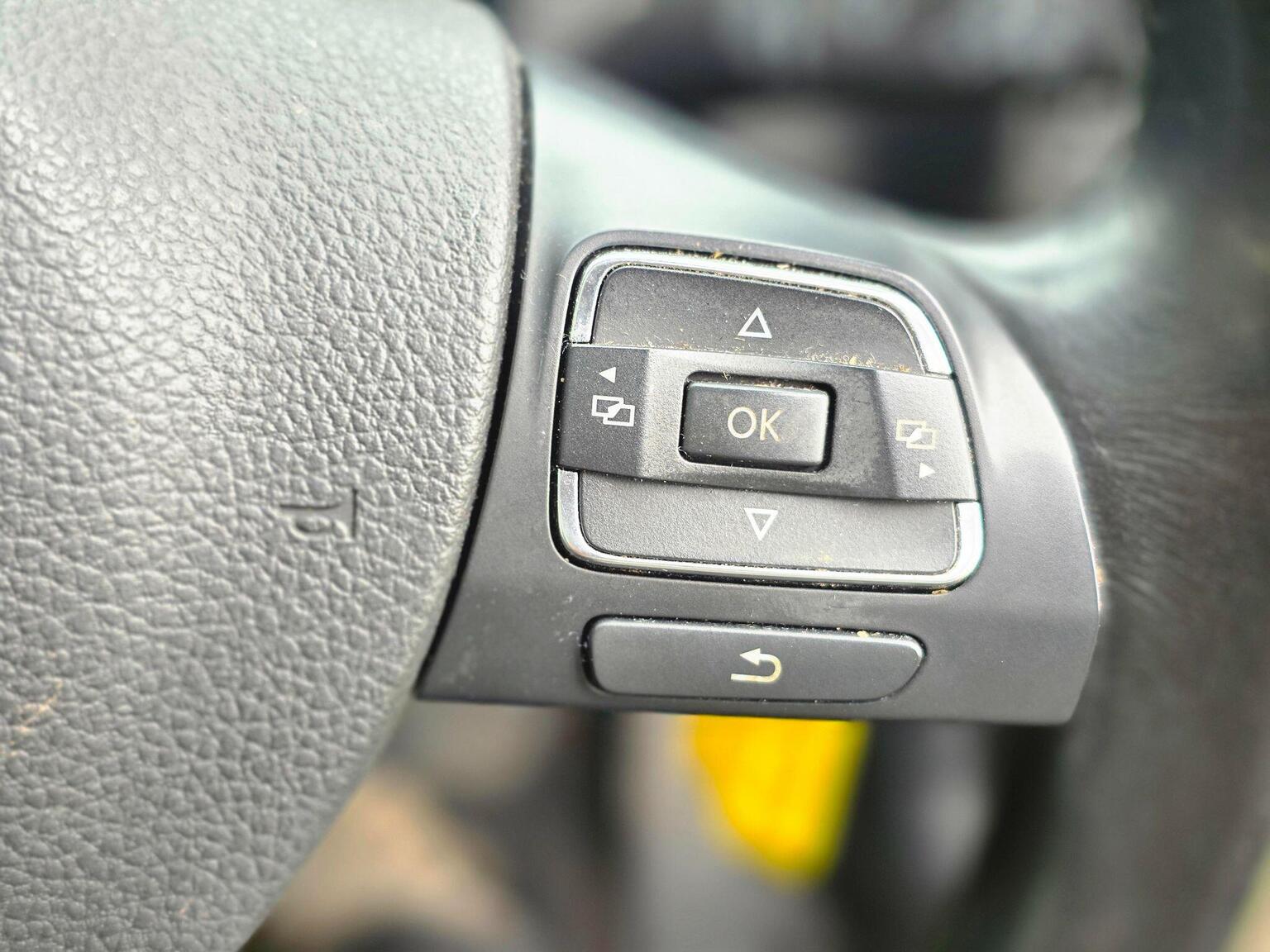 2014 Volkswagen Tiguan image 42