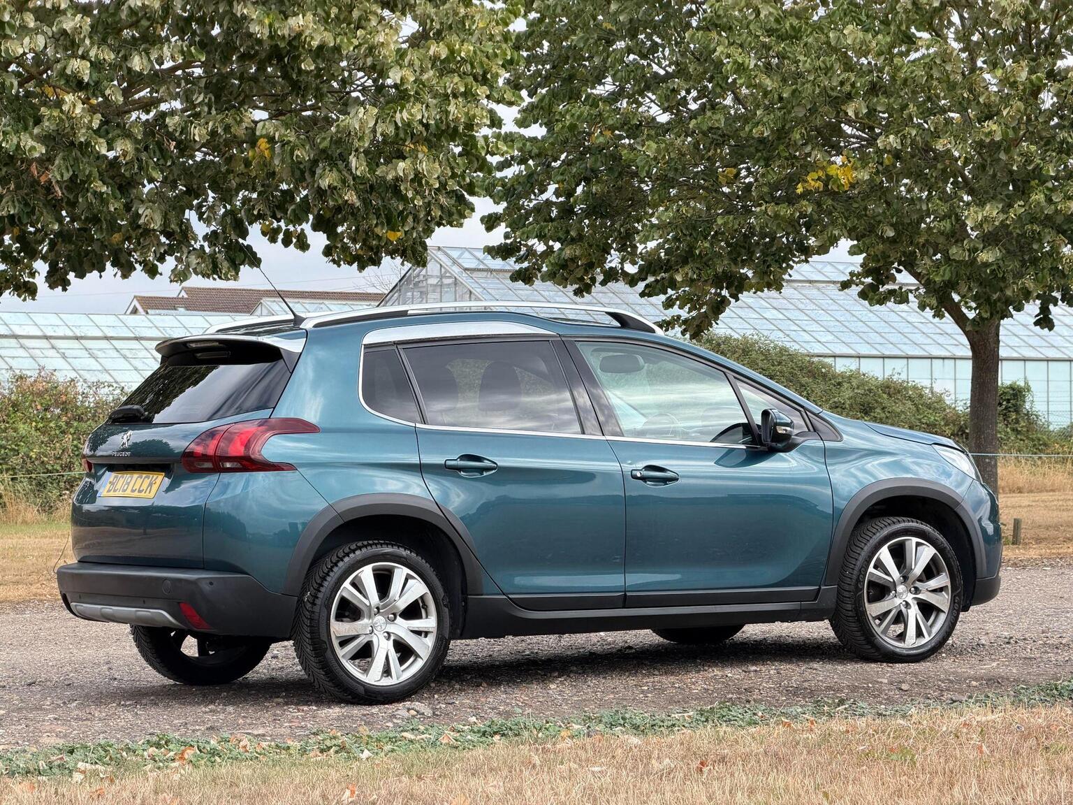 2018 Peugeot 2008 image 5