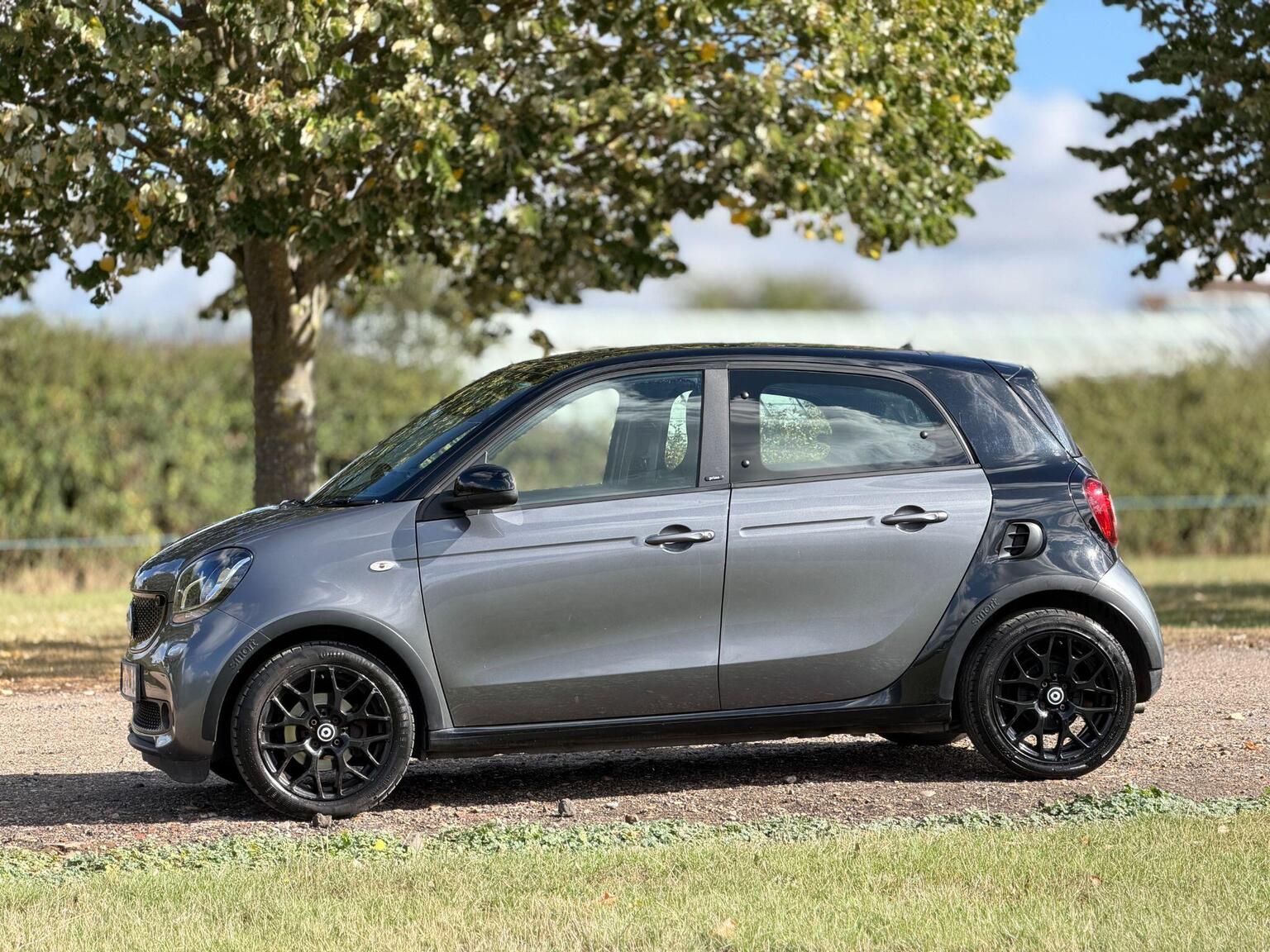 2017 Smart forfour image 16