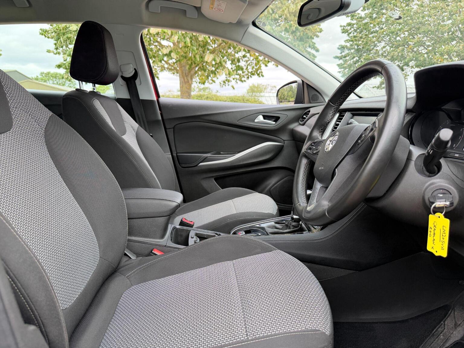 2020 Vauxhall Grandland X image 22