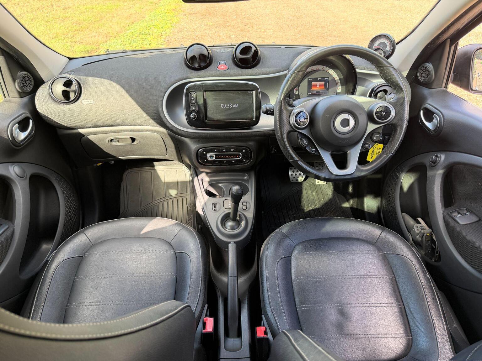 2017 Smart forfour image 32