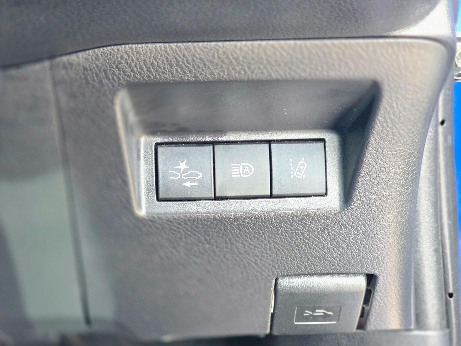 2019 Toyota Yaris image 35