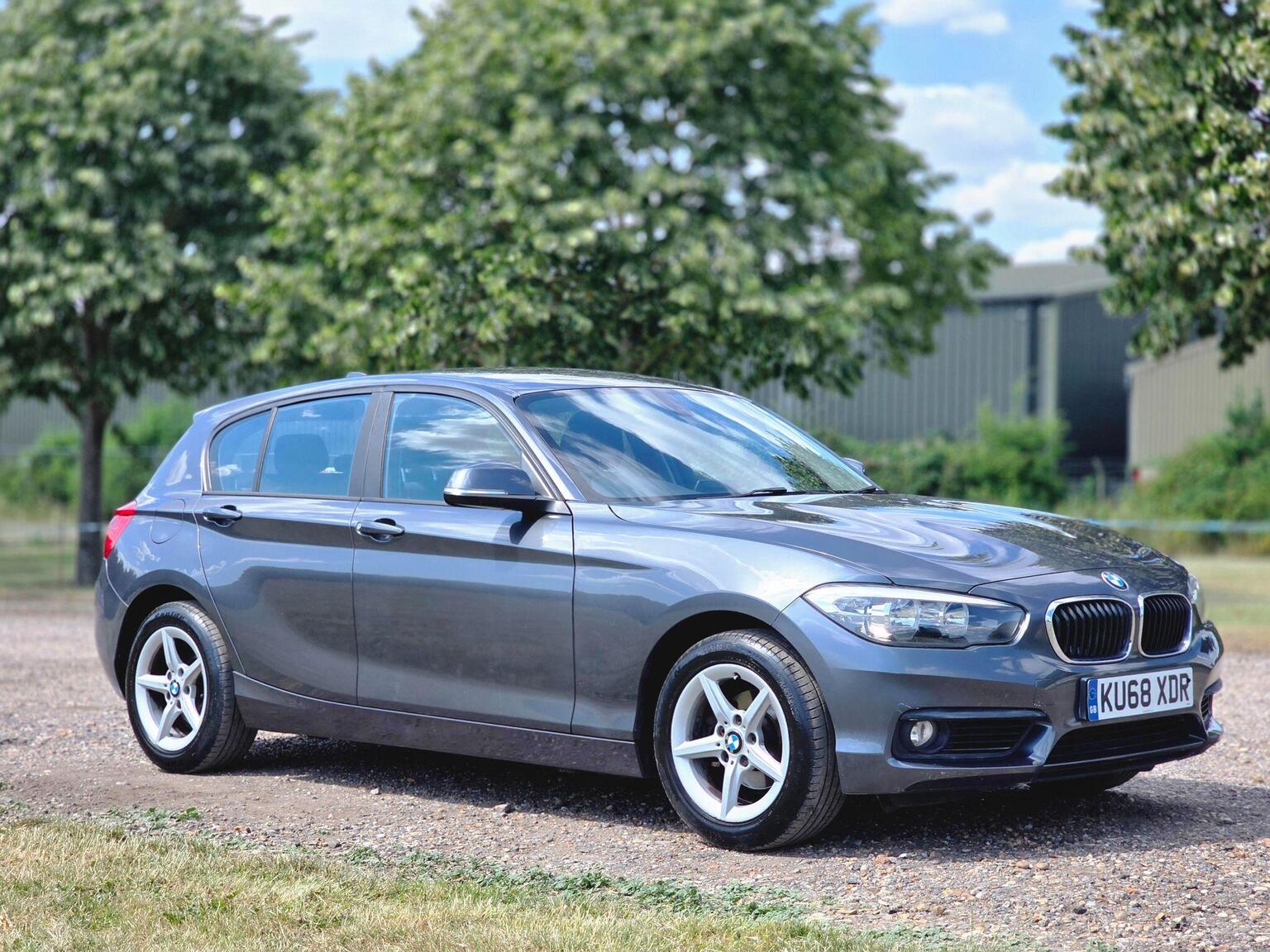 2018 BMW 1 Series image 2