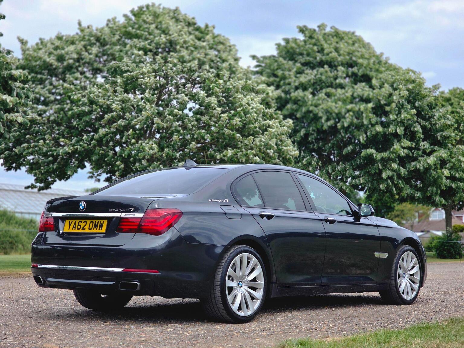 2013 BMW 7 Series image 6