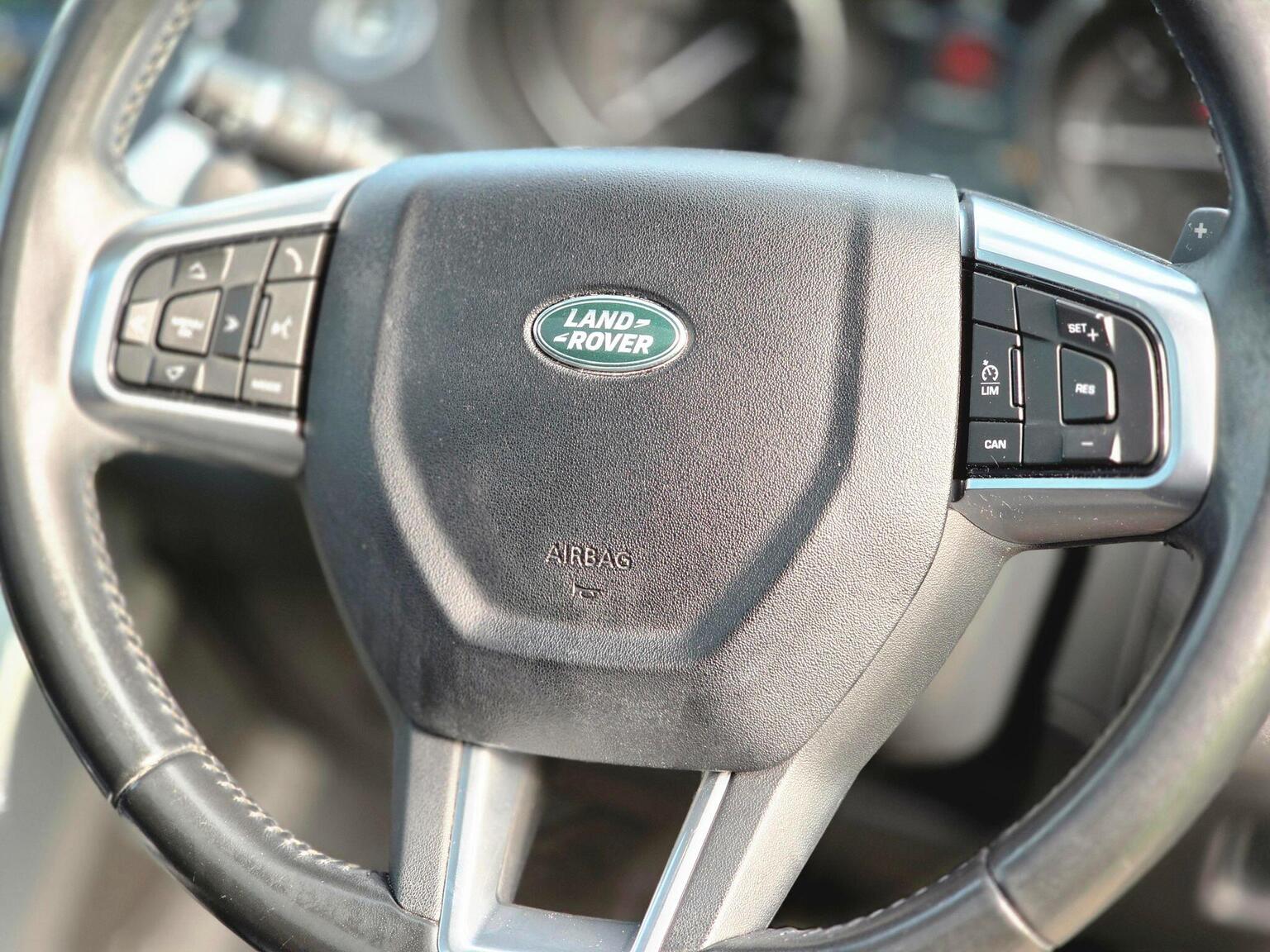 2018 Land Rover Discovery Sport image 47