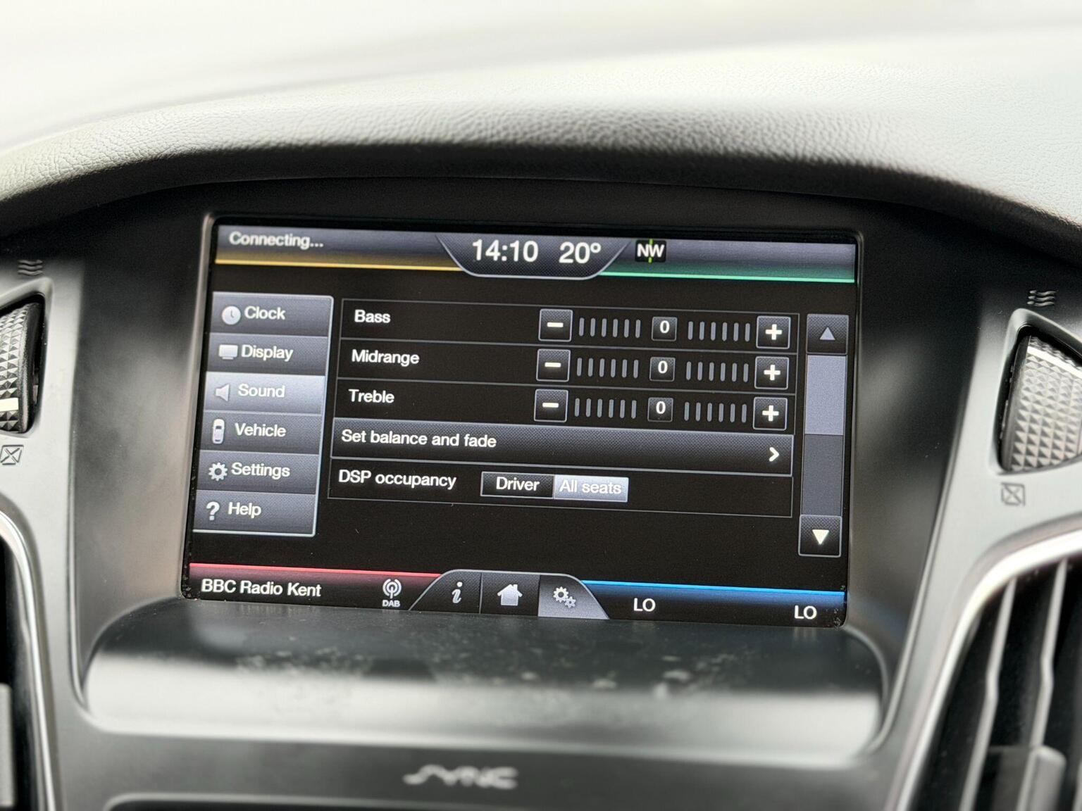 2016 Ford Focus image 44