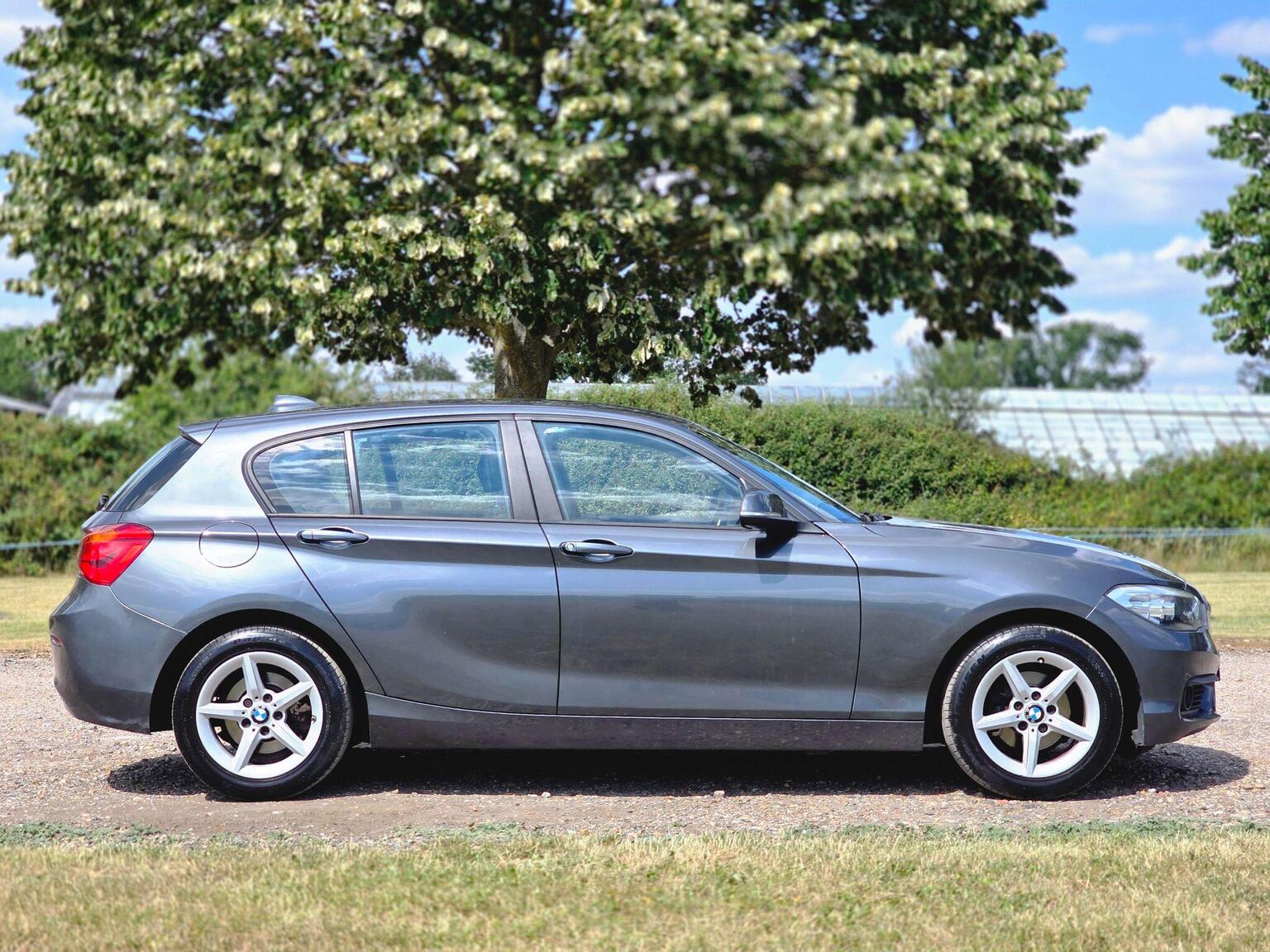 2018 BMW 1 Series image 4