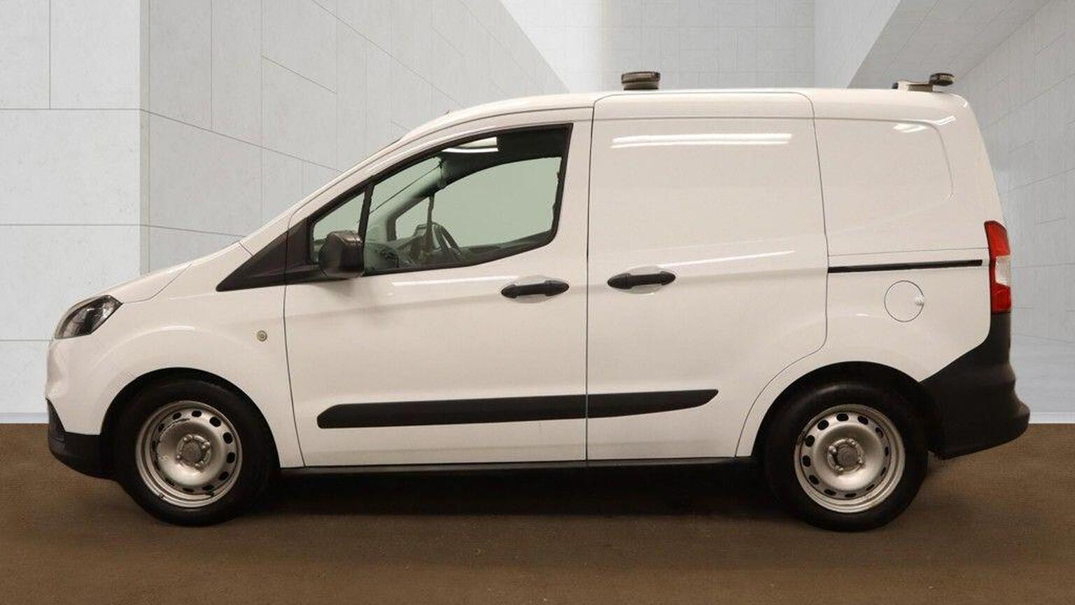 2019 Ford Transit Courier image 7
