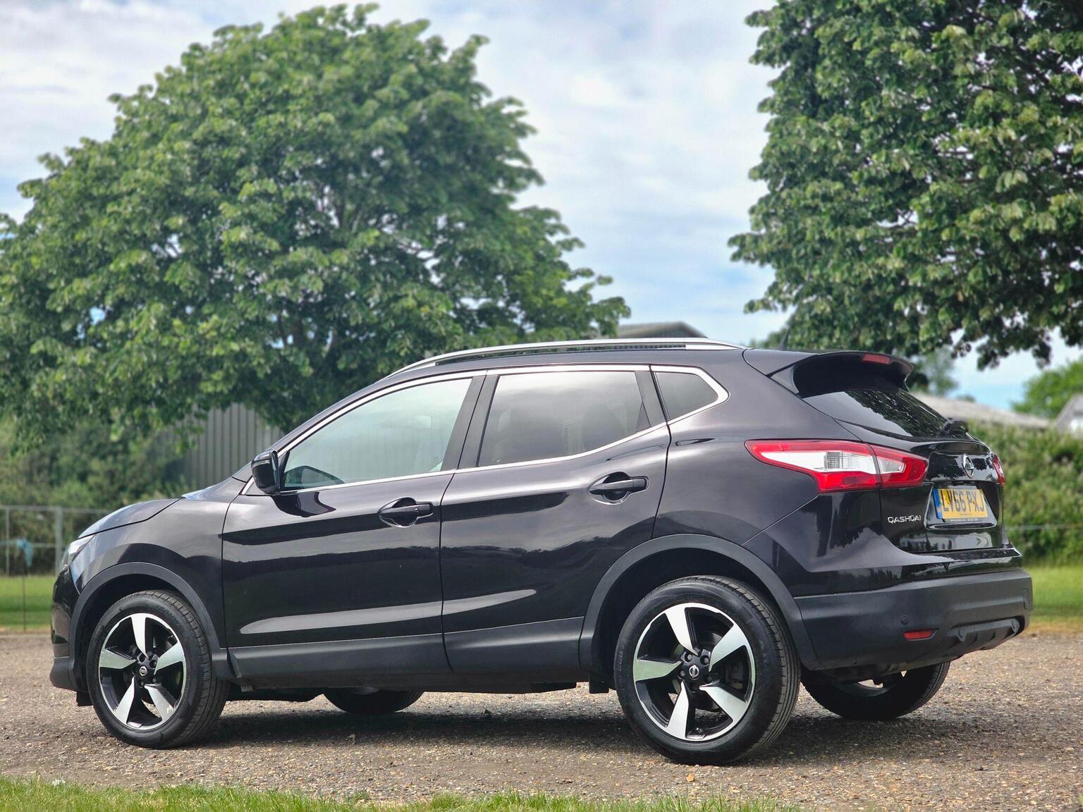 2016 Nissan Qashqai image 12