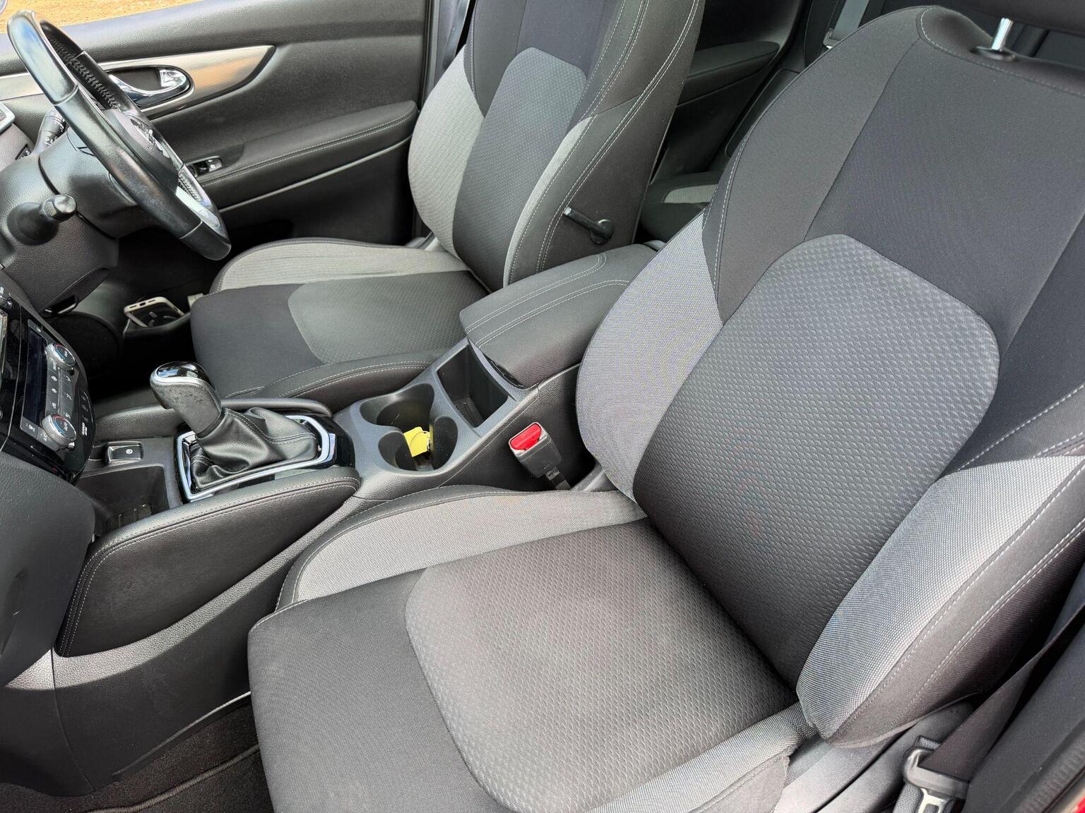 2018 Nissan Qashqai image 30