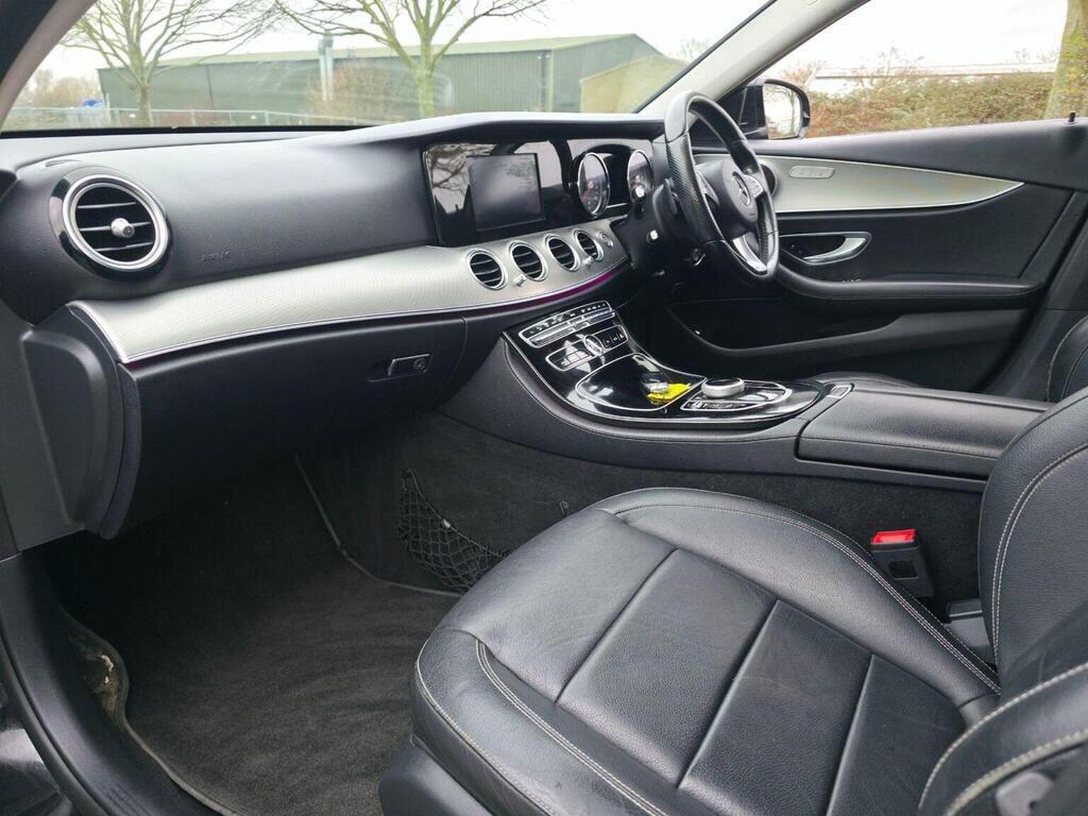 2016 Mercedes-Benz E Class image 26