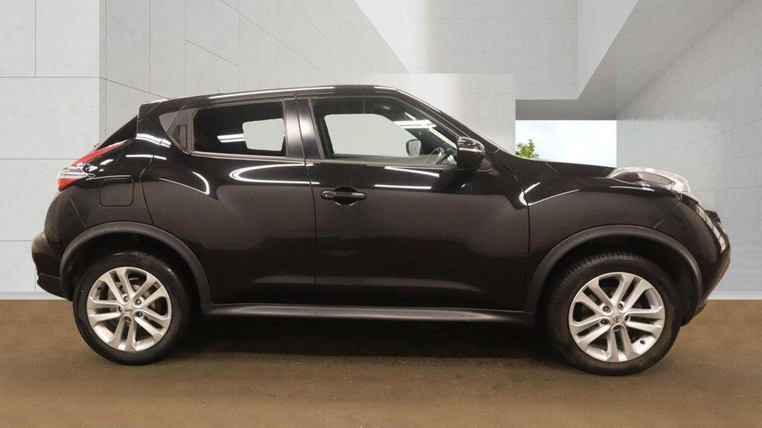 2016 Nissan Juke image 2