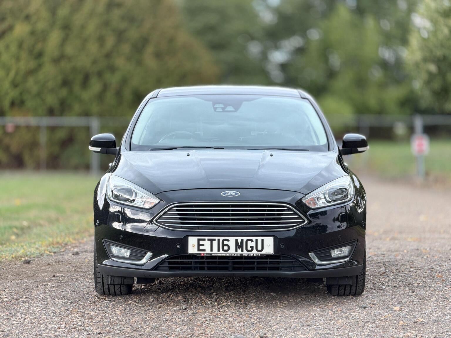 2016 Ford Focus image 19