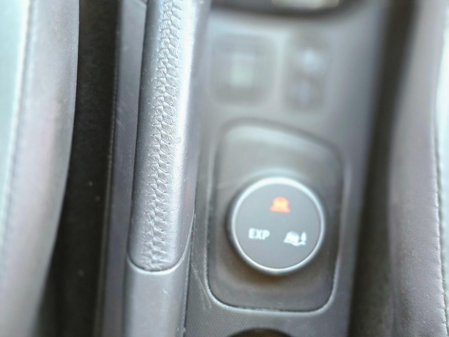 2015 Renault Captur image 42