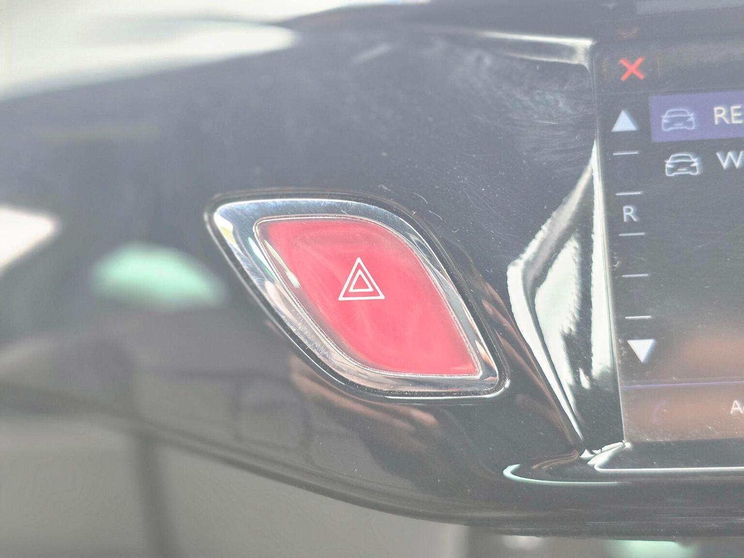 2017 Ds Automobiles DS 3 image 48