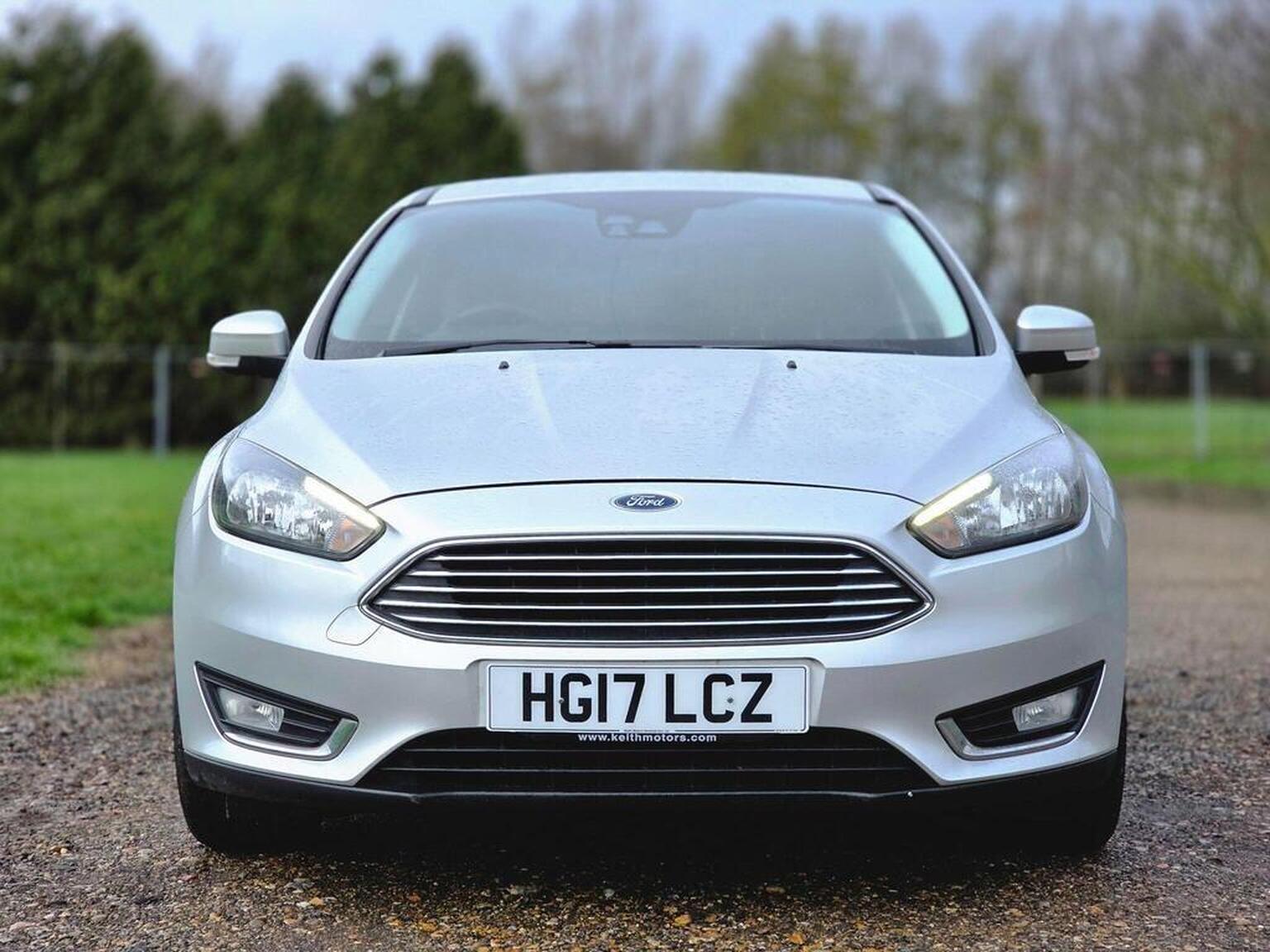2017 Ford Focus image 18