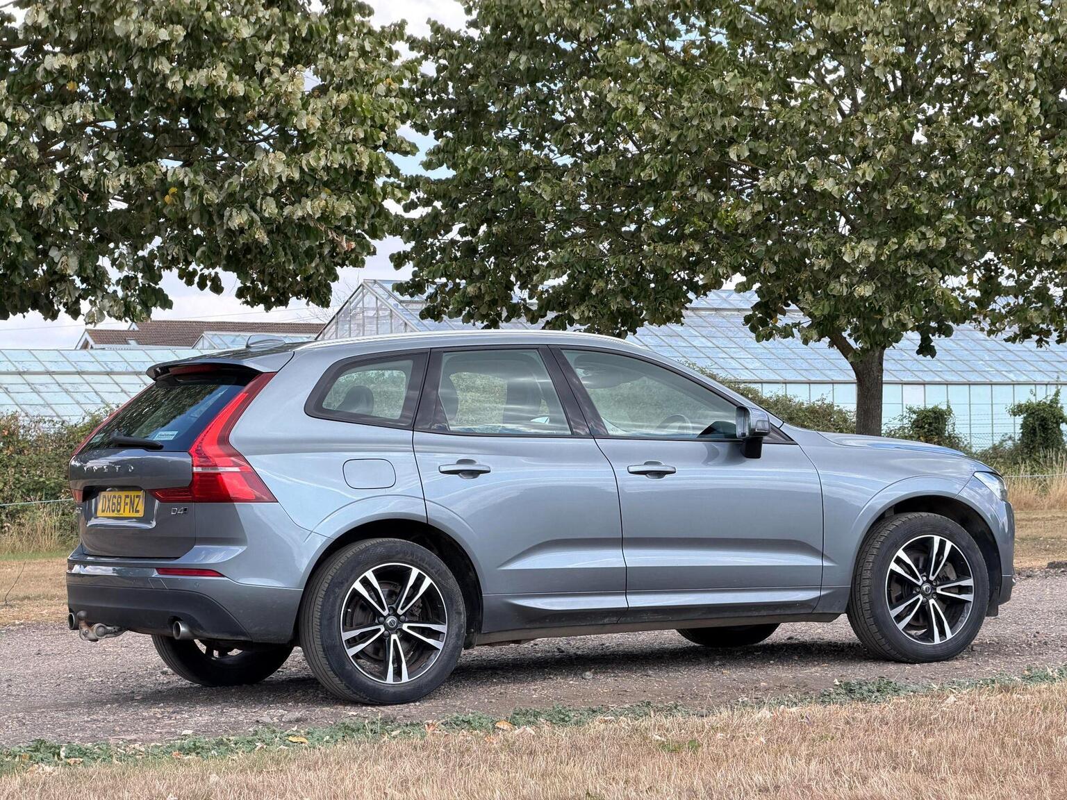 2018 Volvo XC60 image 4