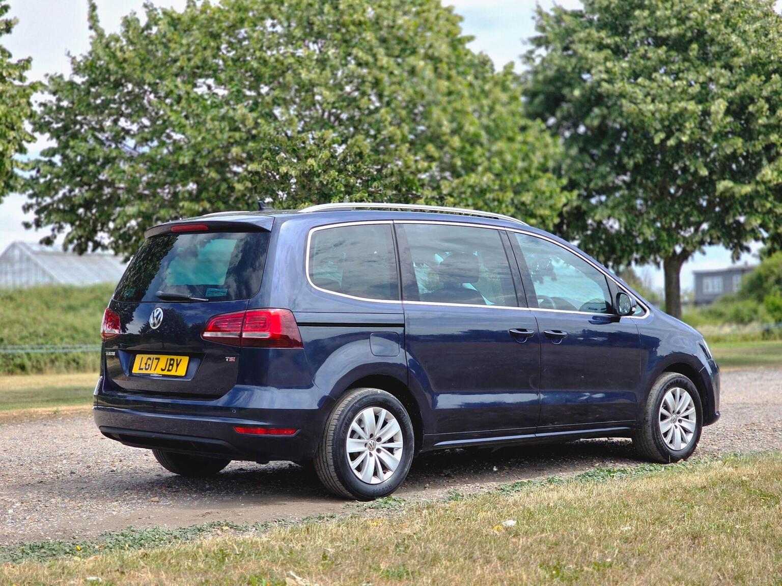 2017 Volkswagen Sharan image 6