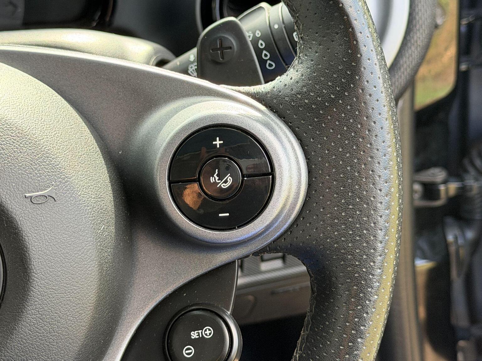 2017 Smart forfour image 37