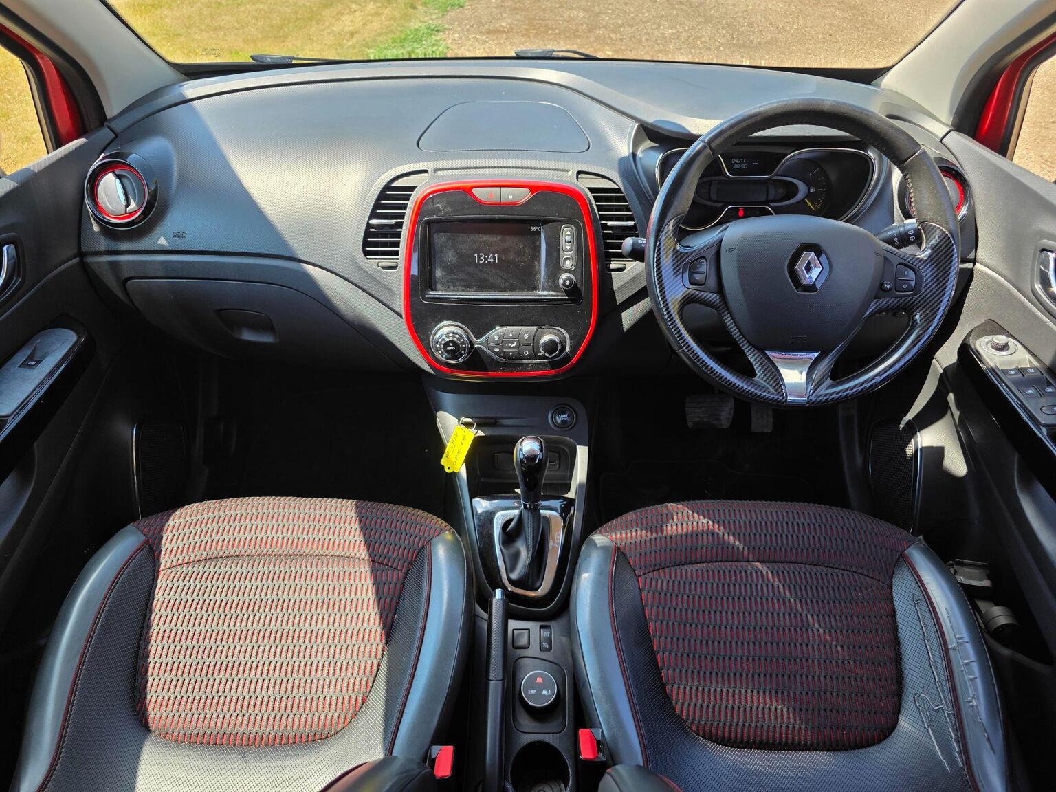 2015 Renault Captur image 33