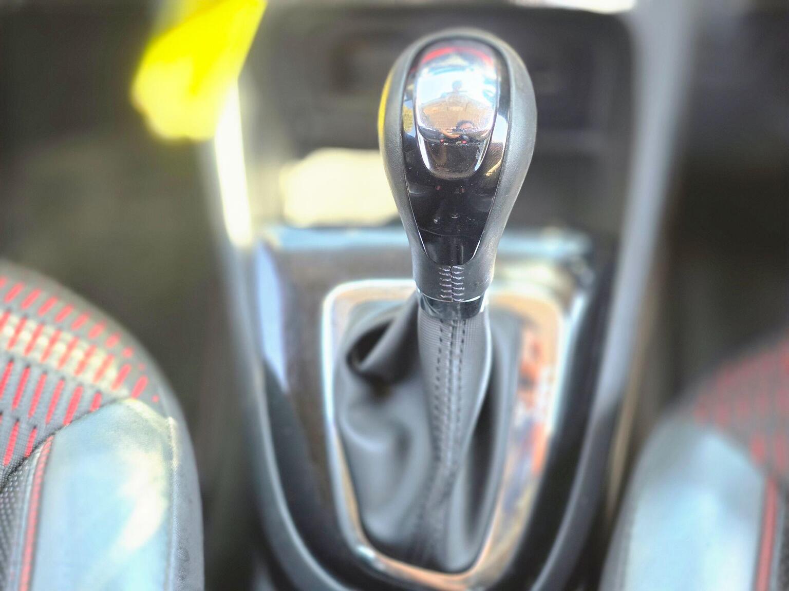 2015 Renault Captur image 35