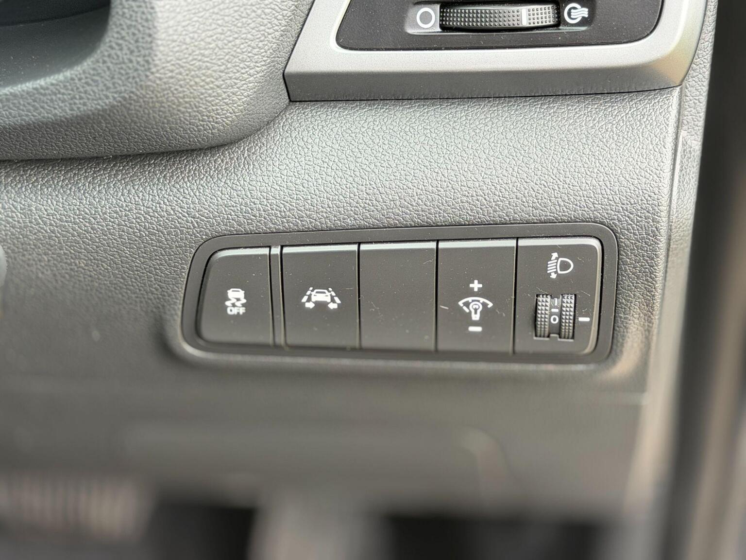 2017 Hyundai TUCSON image 35