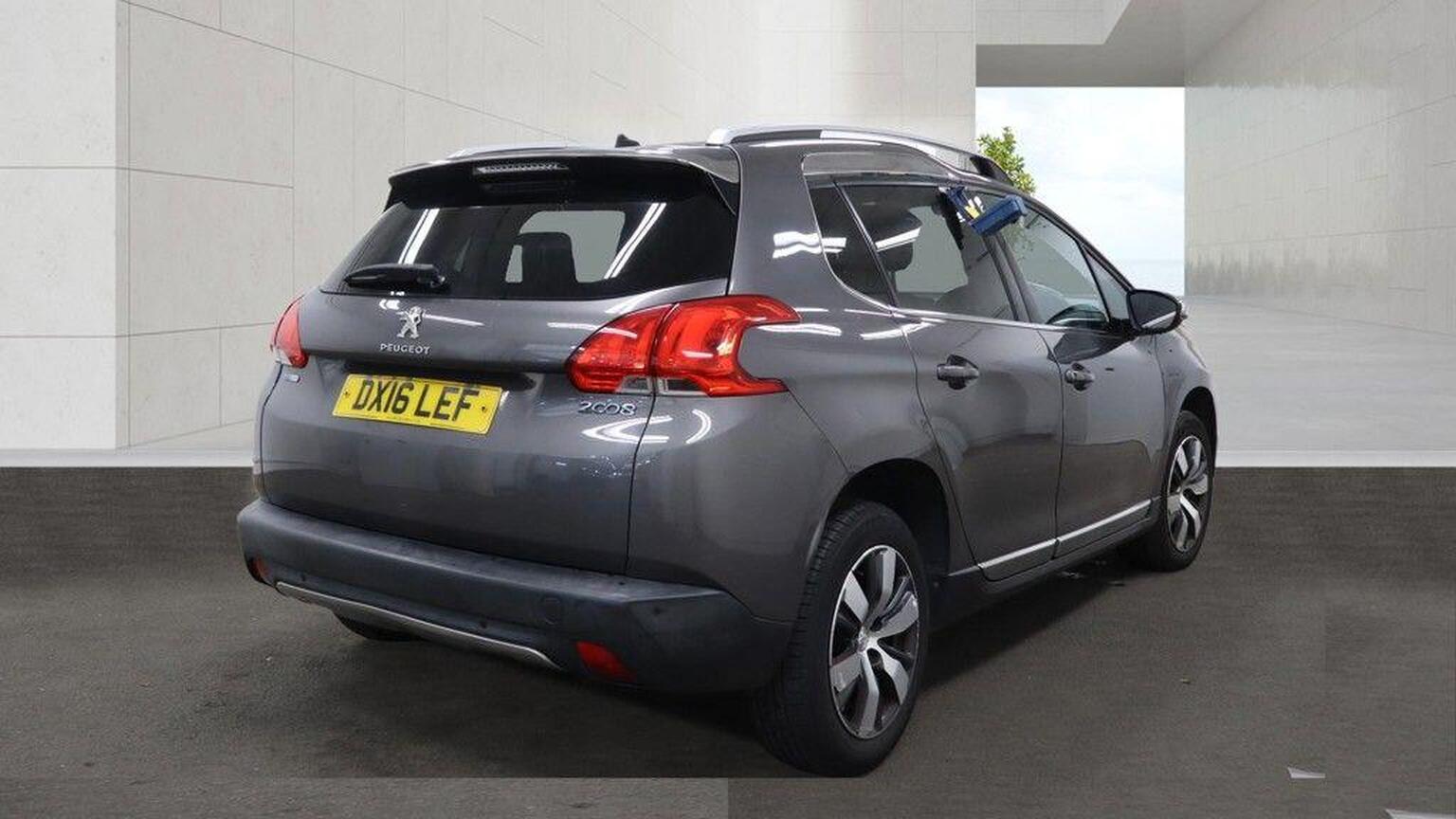 2016 Peugeot 2008 image 3