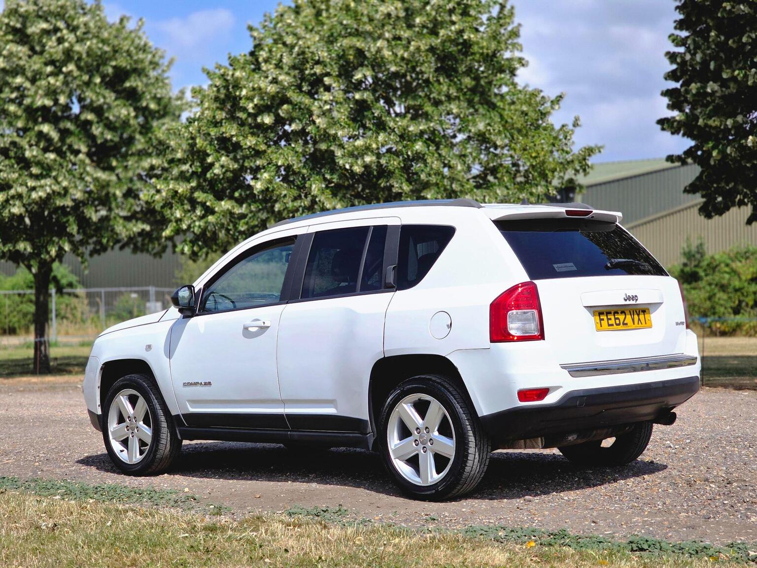 2012 Jeep Compass image 13