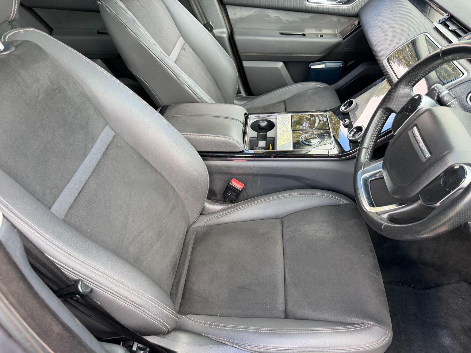 2018 Land Rover Range Rover Velar image 31