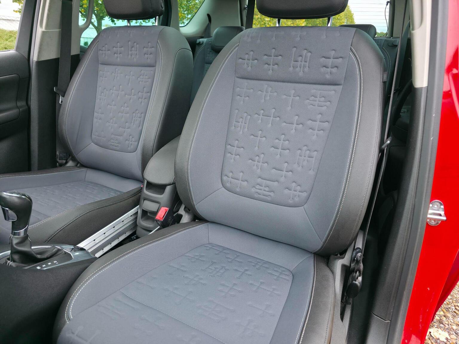 2016 Vauxhall Meriva image 28