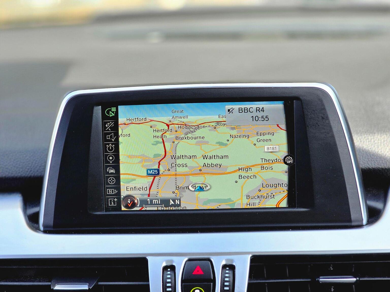 2015 BMW 2 Series Active Tourer image 45